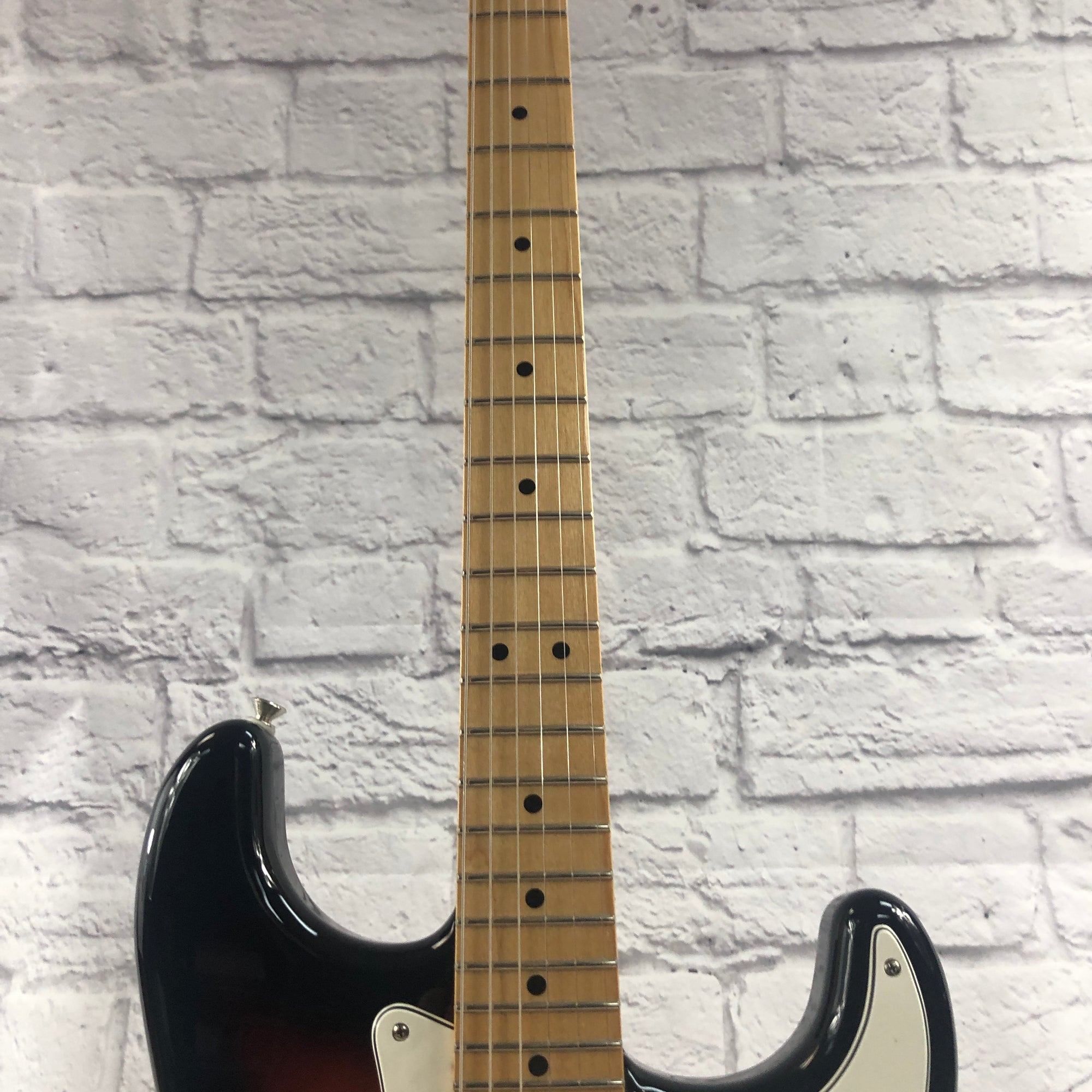 Fender 2020 Stratocaster HSS Standard Series Sunburst