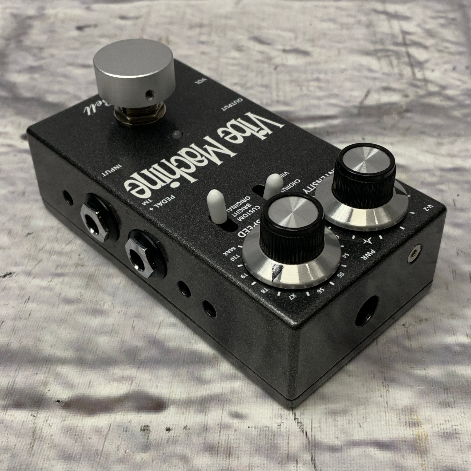 Dry Bell Vibe Machine V2 w/ Tap Tempo Switch