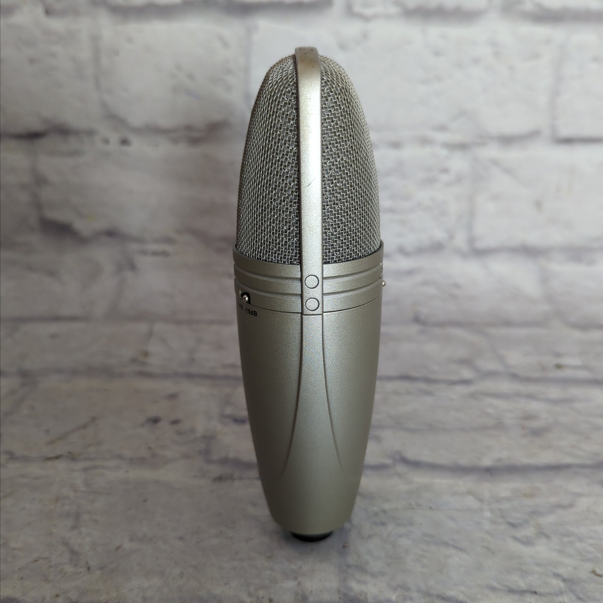 Shure KSM44 Large Diaphragm Multipattern Condenser Microphone