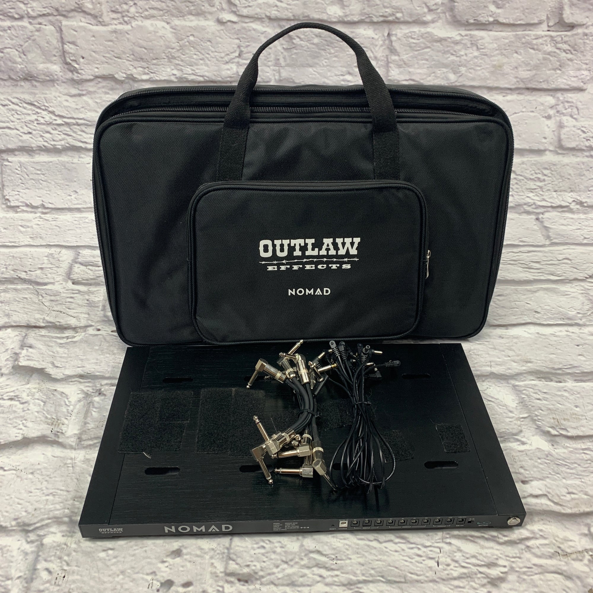 Outlaw Effects Nomad Rechargeable Powered Pedalboard