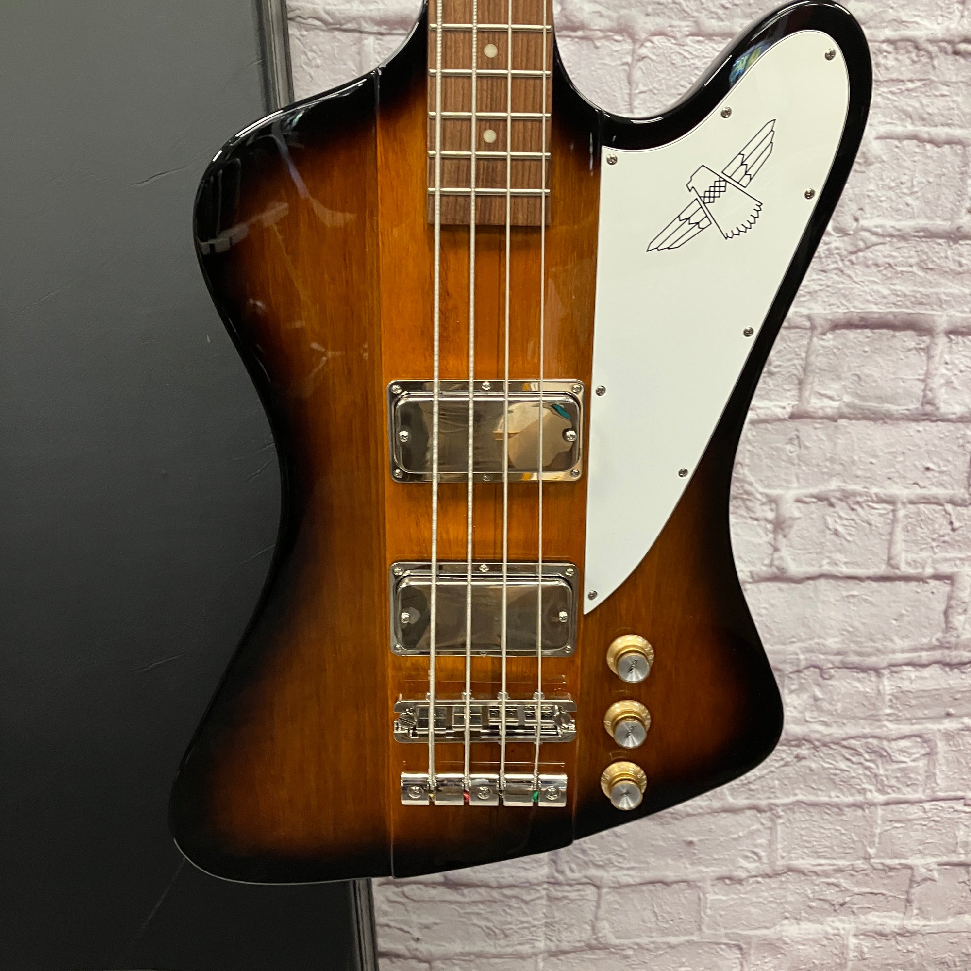 epiphone thunderbird vintage pro tobacco sunburst Epiphone Thunderbird Pro IV Vintage Sunburst W/ Case 4 String Bass Gui epiphone thunderbird vintage pro tobacco sunburst Epiphone Thunderbird Pro IV Vintage Sunburst W/ Case 4 String Bass Gui