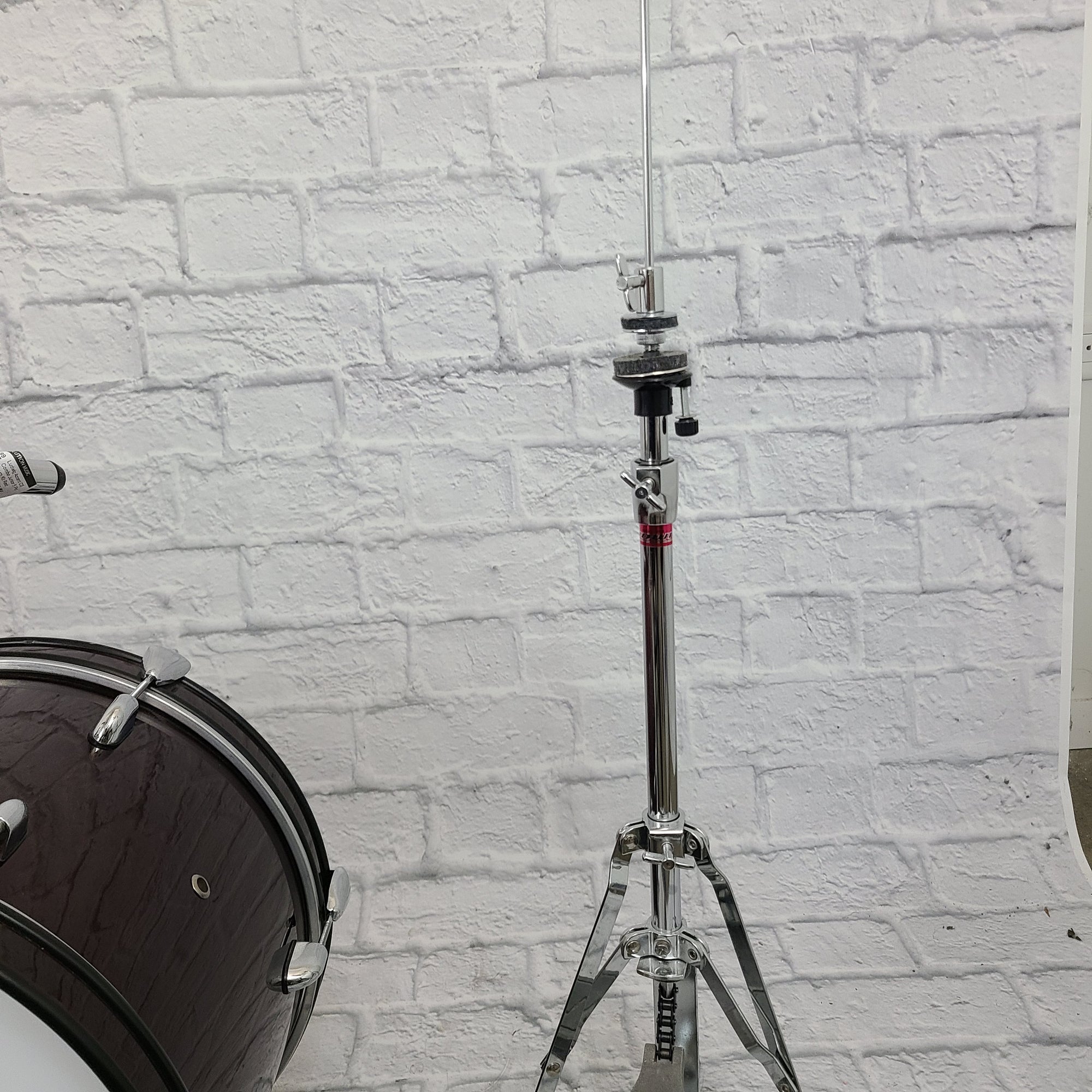 Ludwig Accent CS Combo Junior 5 Pc Drum Kit Red