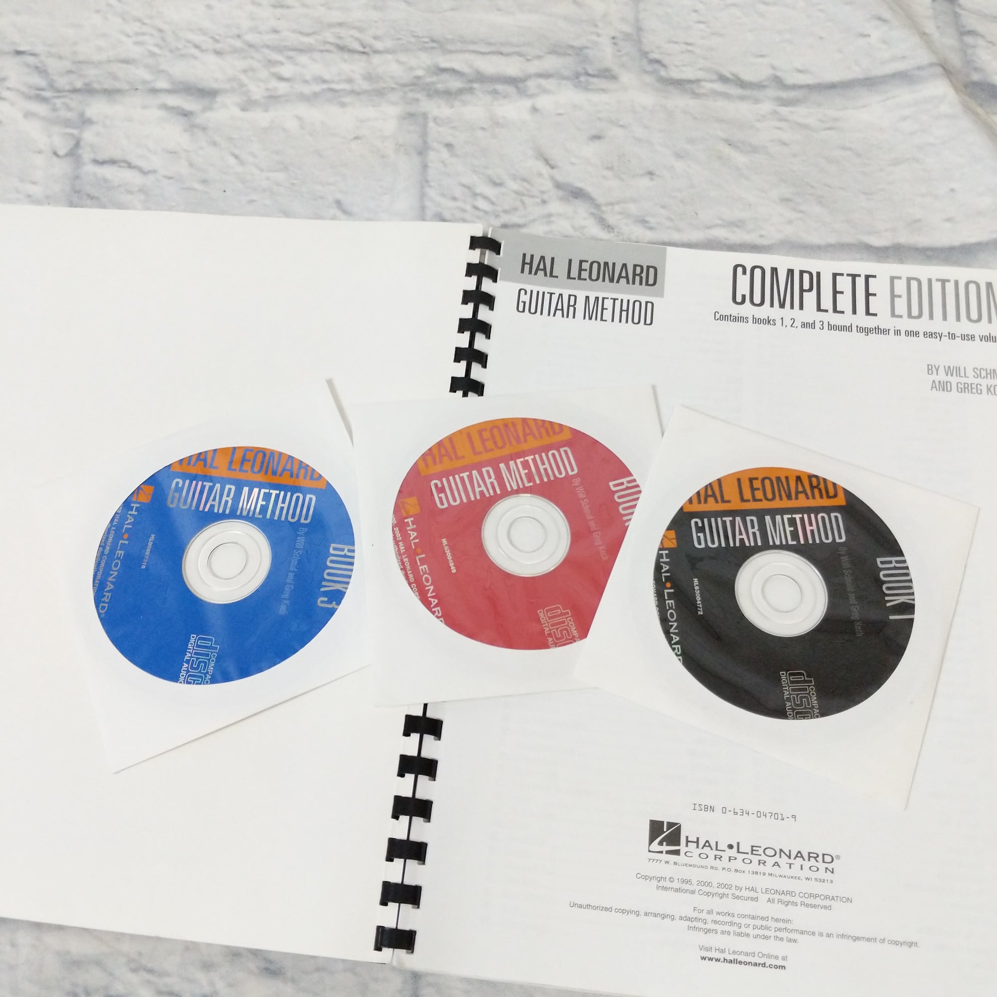 Hal Leonard - Guitar Method 2nd Edition Instructional Book and CDs - Multi
