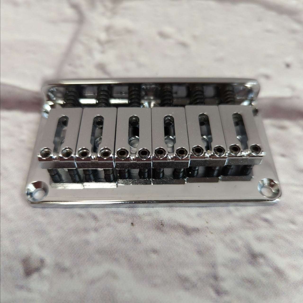 Unknown Electric Guitar Bridge