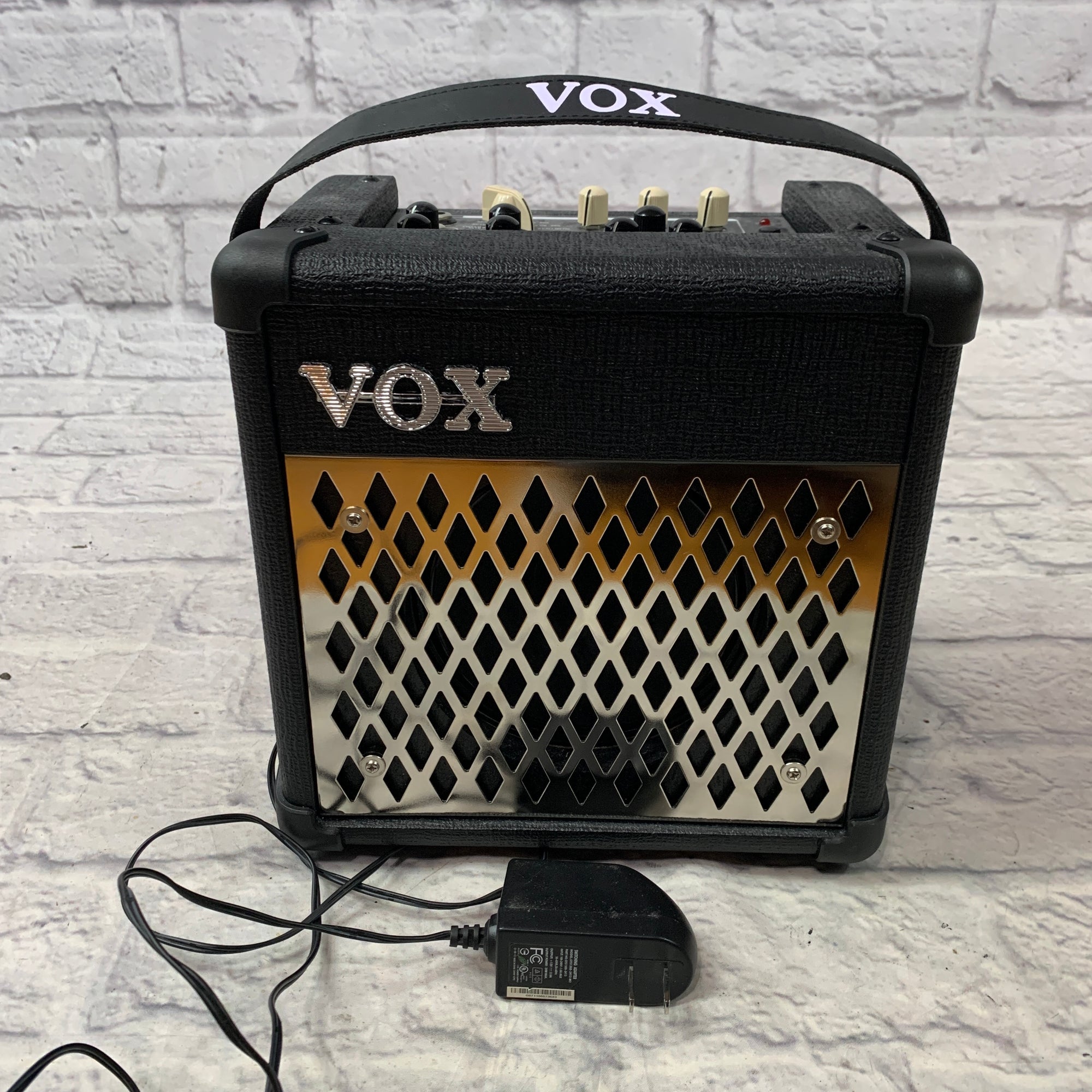 Vox Mini5 Rhythm Guitar Combo Amp   Evolution Music