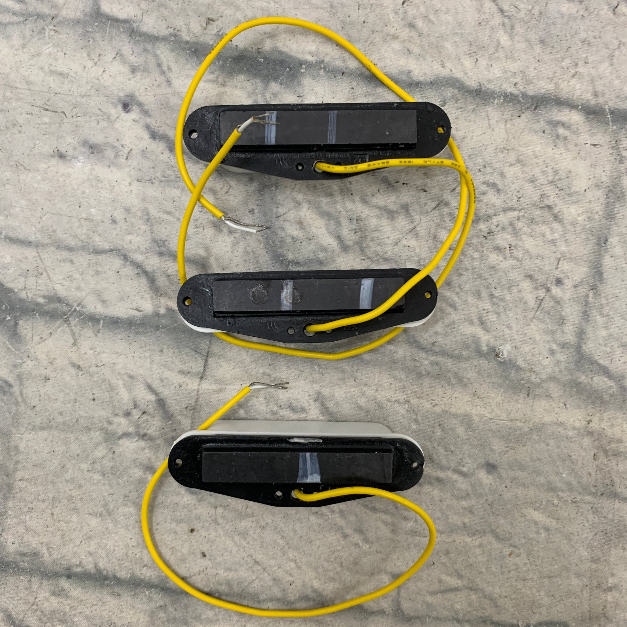 Unknown Single Coil Strat 3 Pickup Set With Seymour Duncan Covers