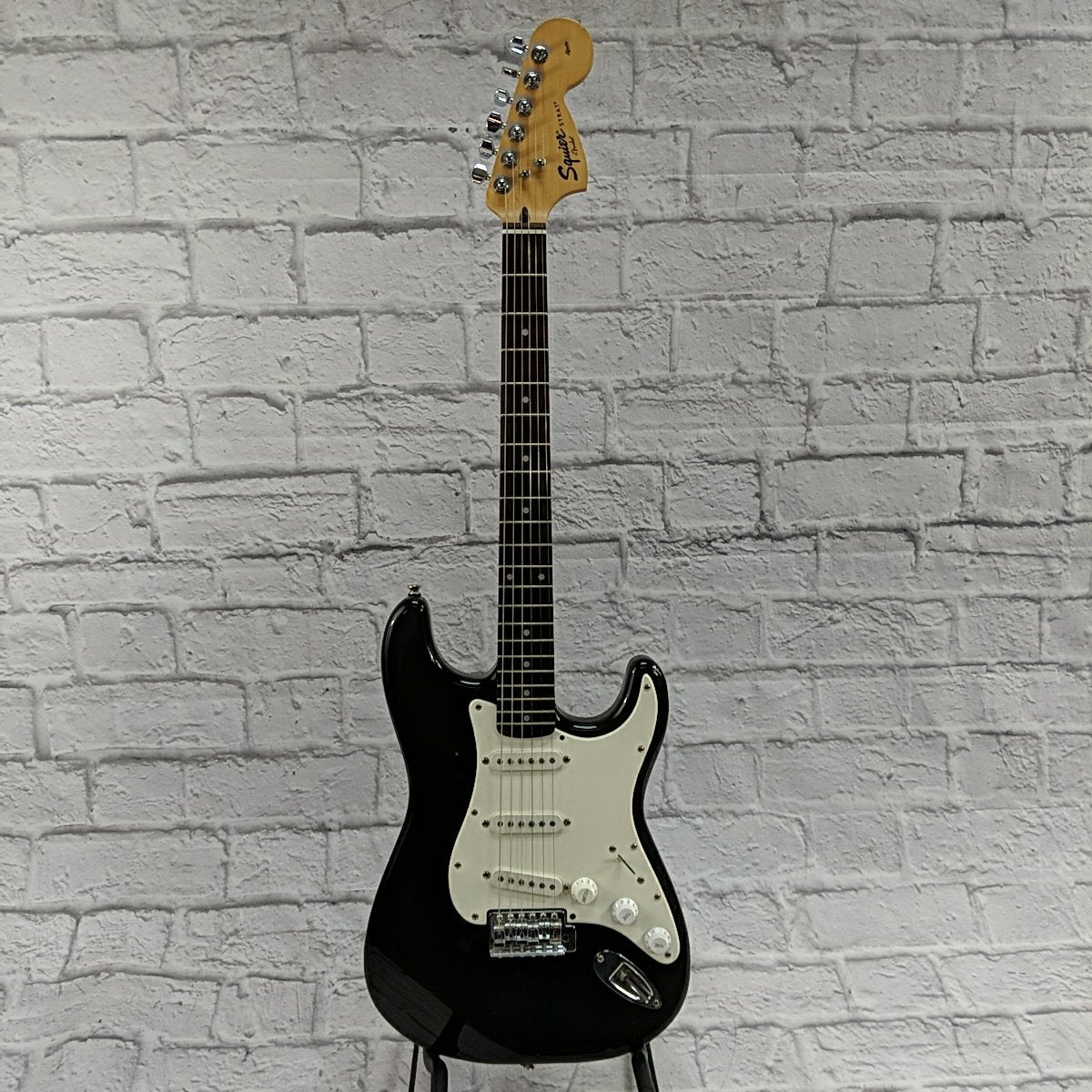 Squier Strat Affinity Black Electric Guitar
