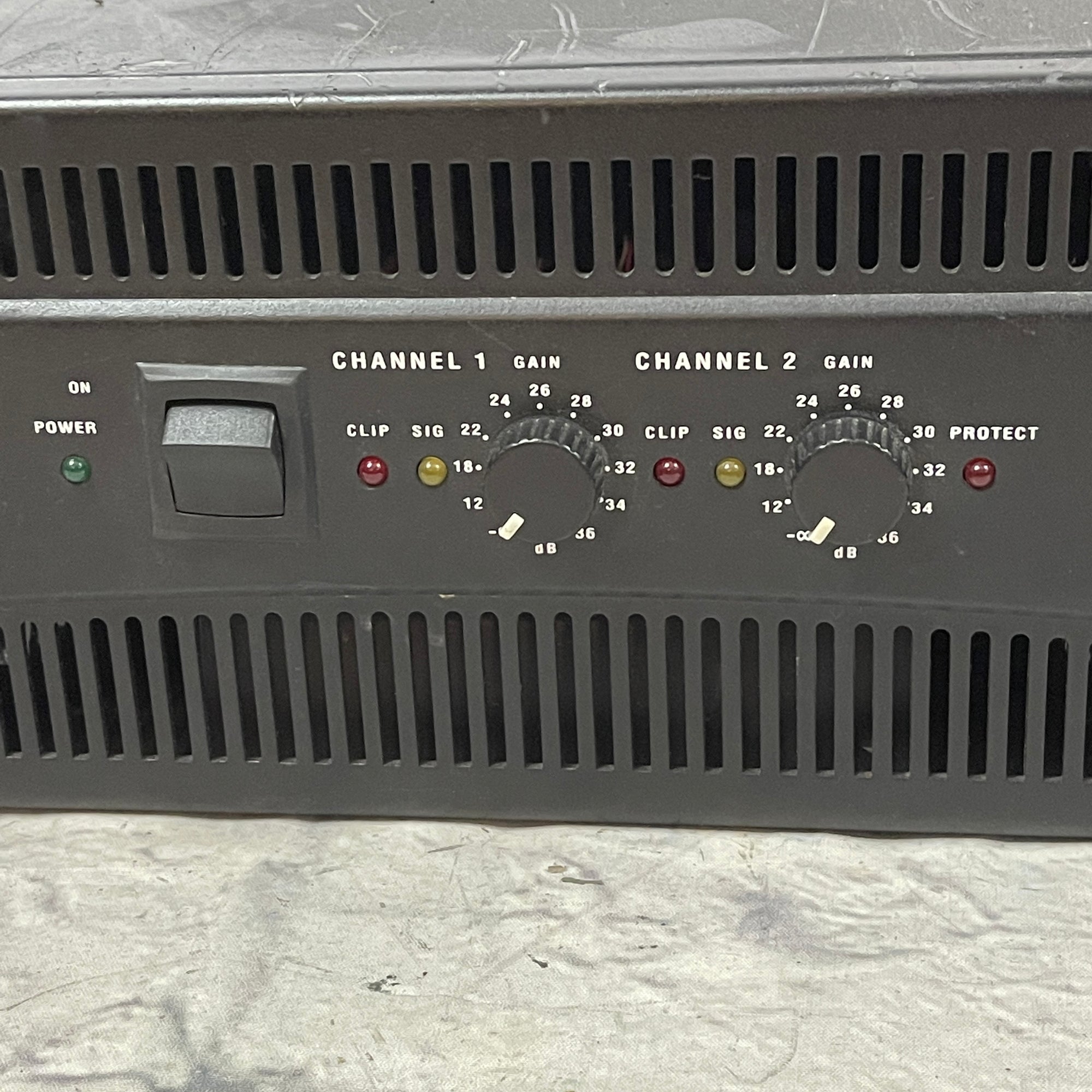 QSC RMX5050 5000W Professional Rackmount Power Amplifier