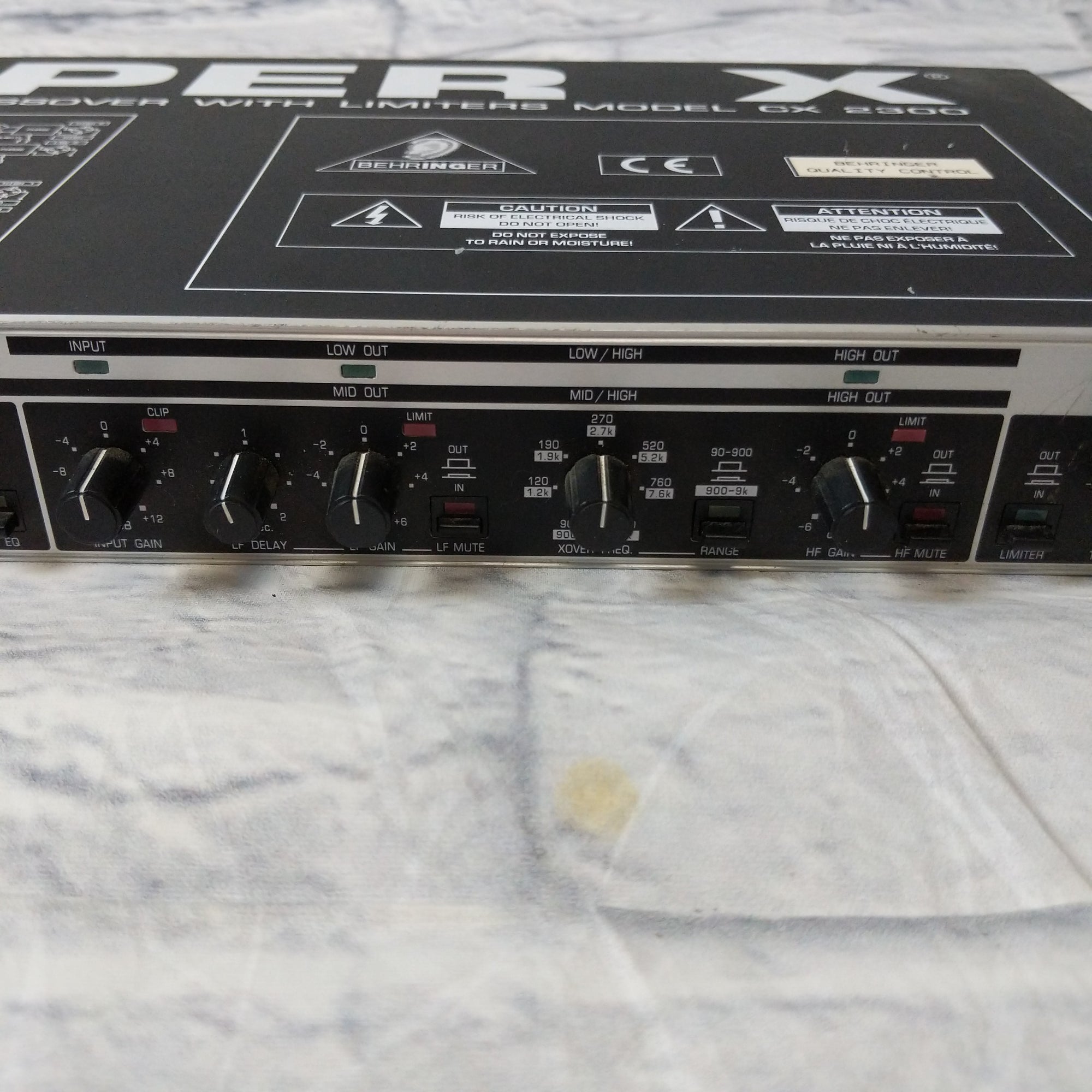 Behringer Super X Rack Unit