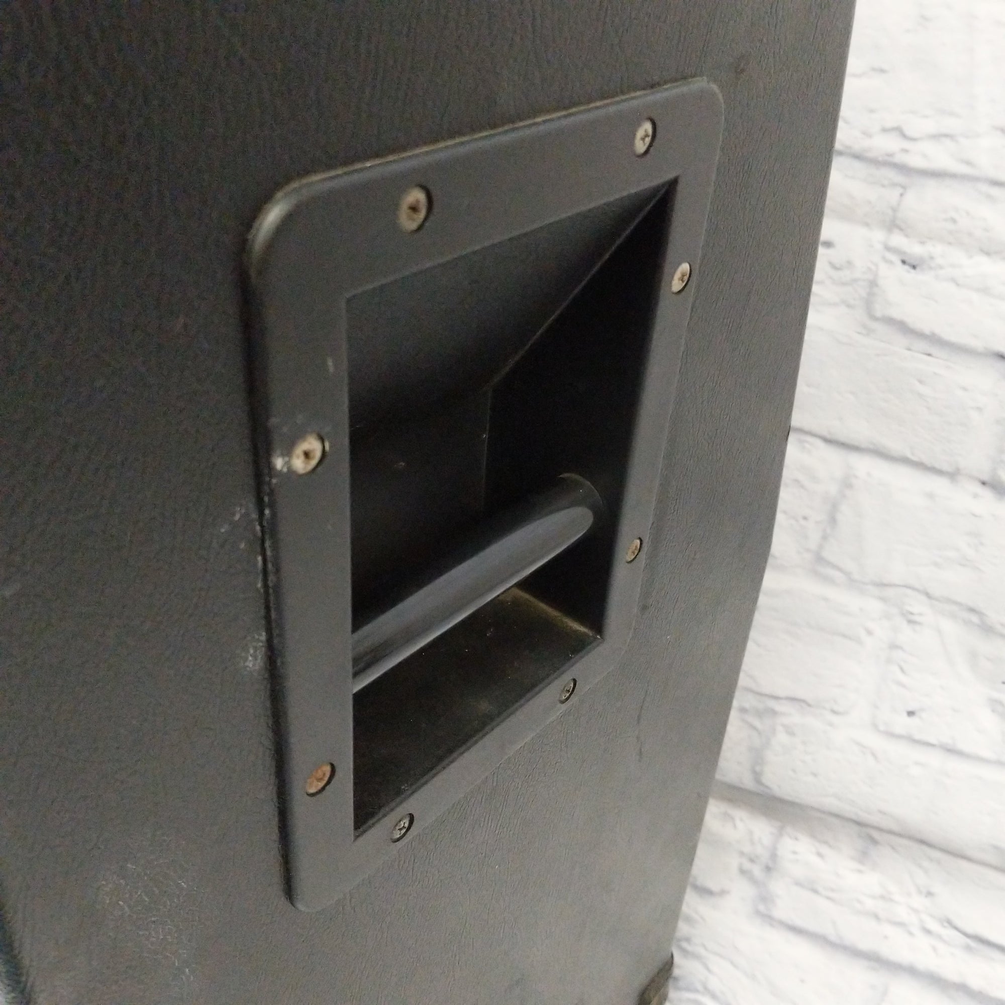 Line 6 4x12 Guitar Cab