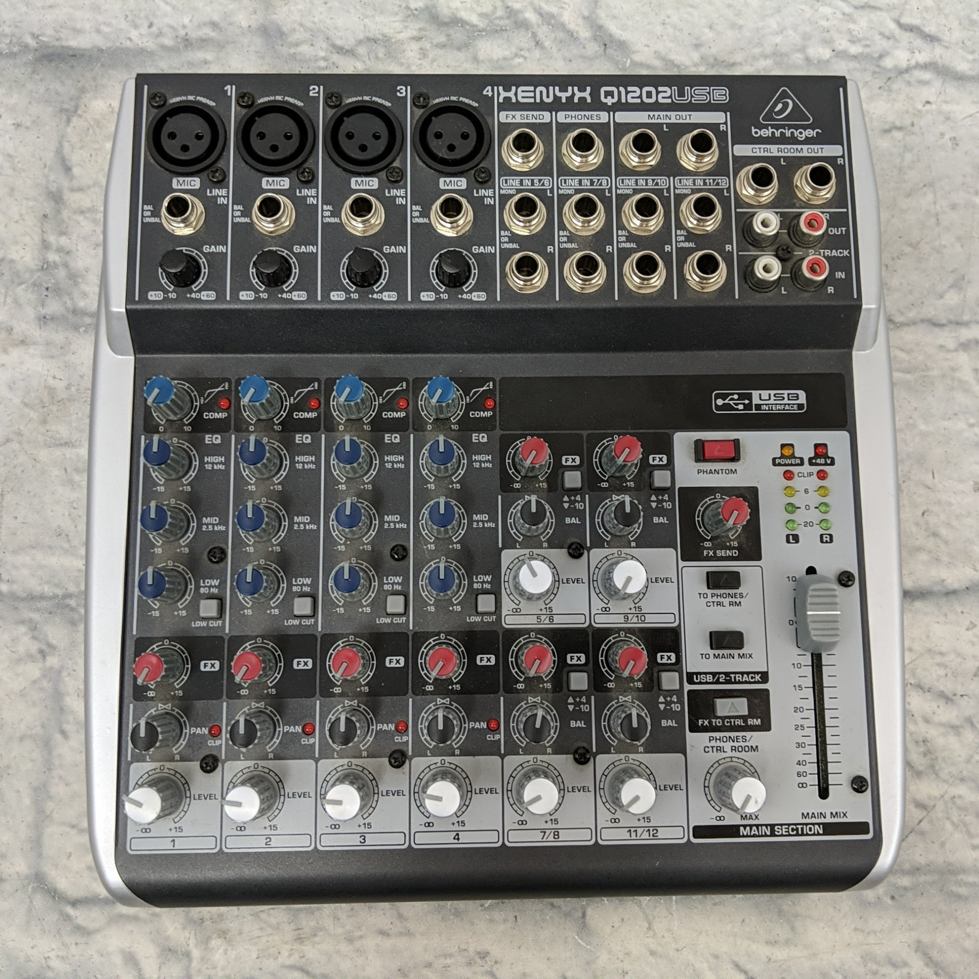 Behringer Xenyx Q1202 USB Mixer - Evolution Music