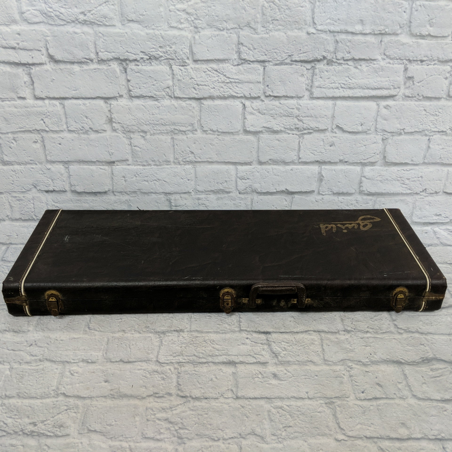 Vintage 1980s Guild Electric Guitar Hard Shell Case