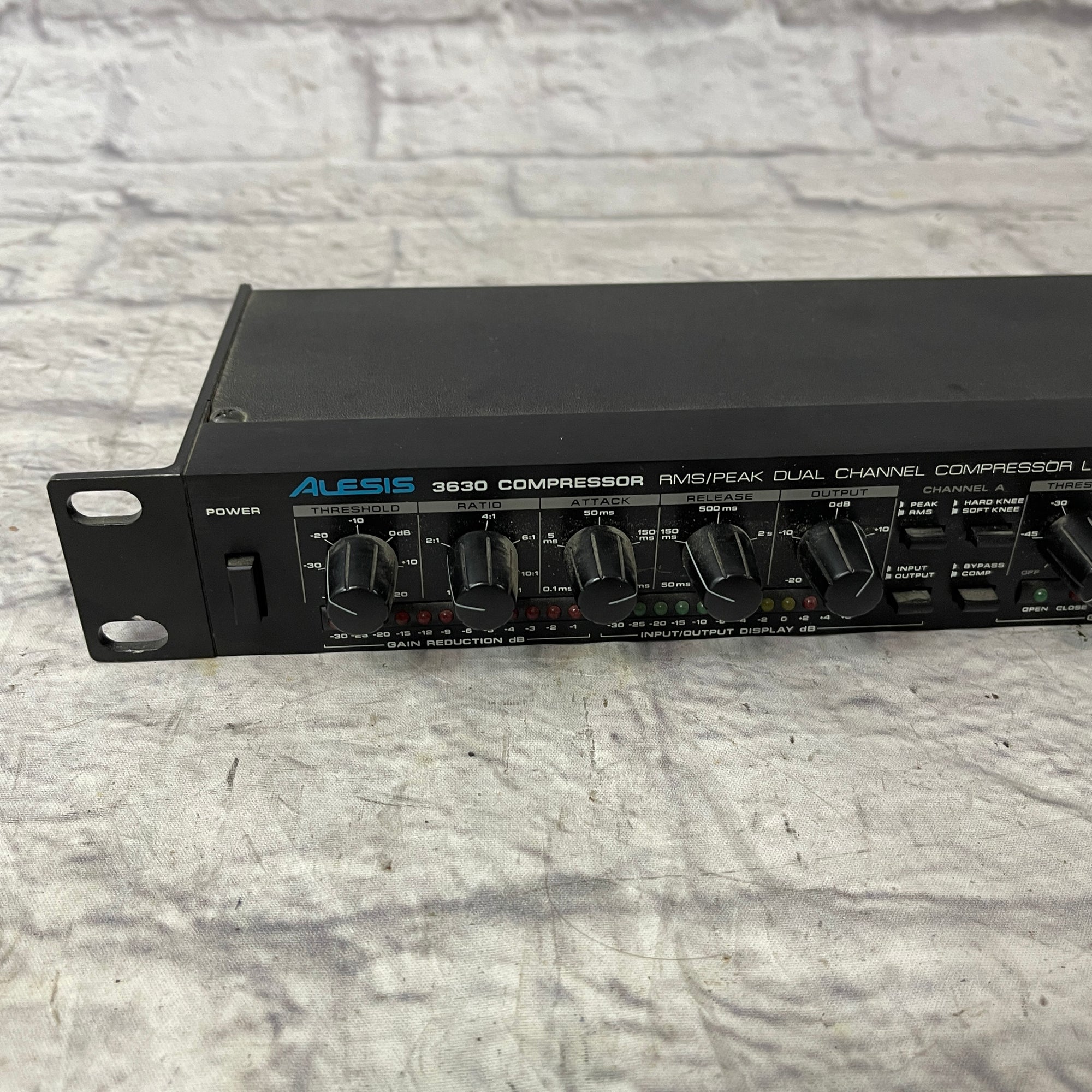 Alesis 3630 Compressor: Drums, Guitars, Vocals & Full Mix