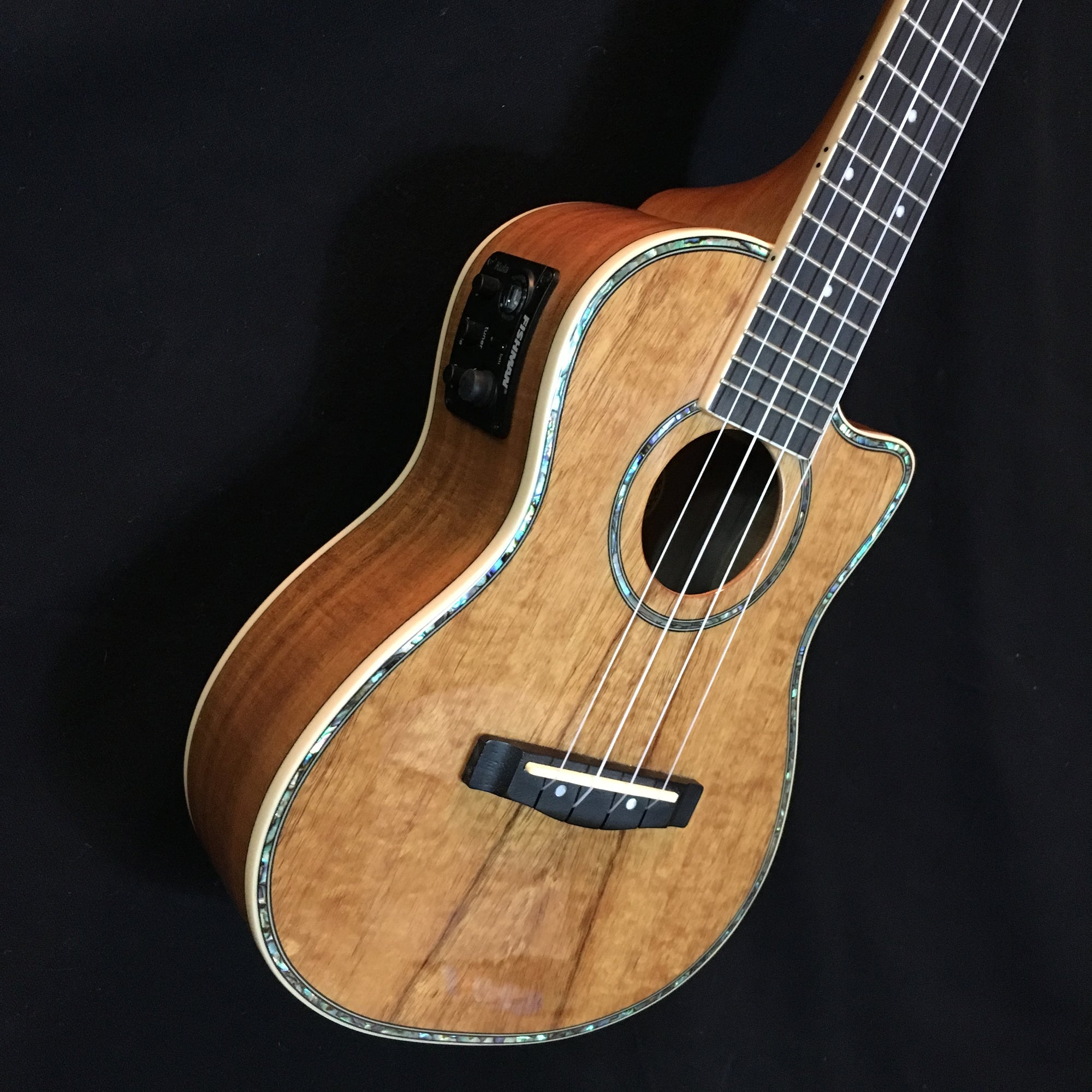 Mitchell MU100CE Acoustic-Electric Concert Ukulele Natural Koa