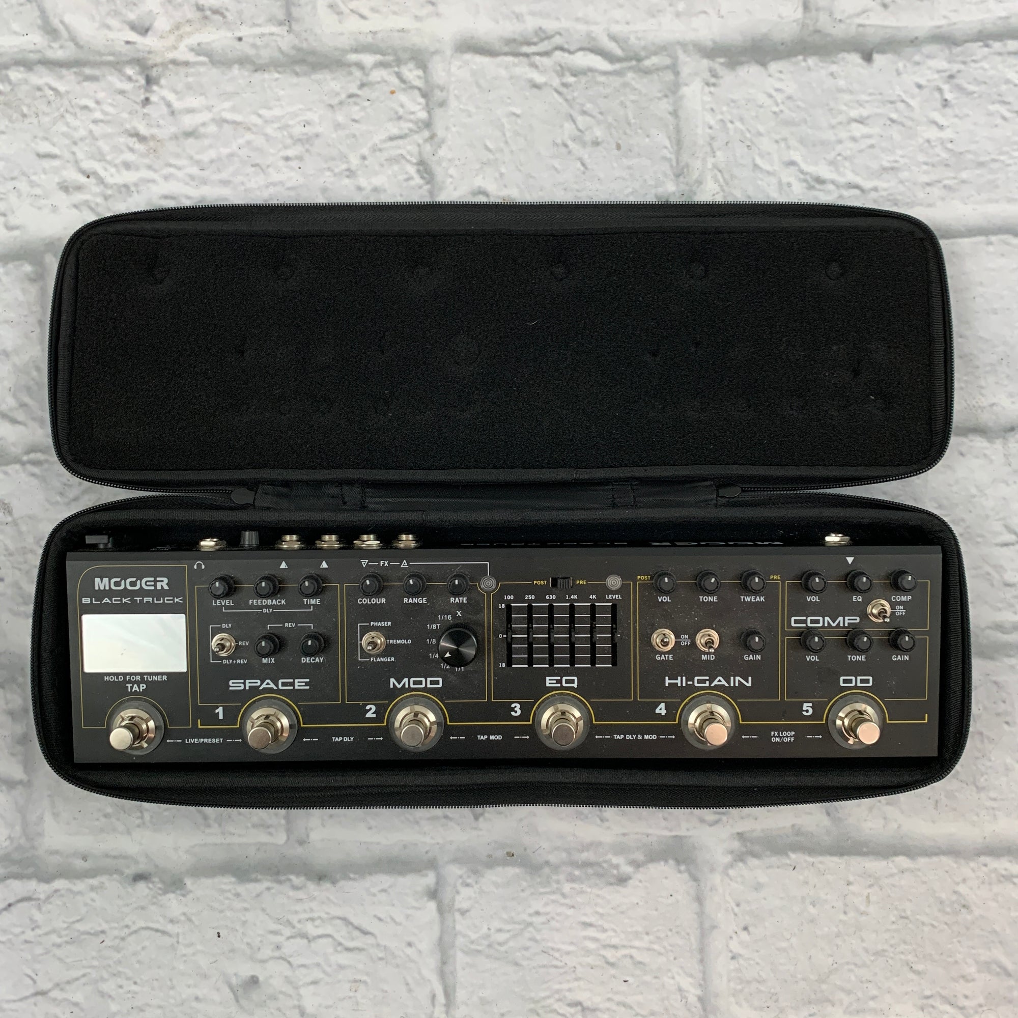 Mooer Black Truck Combined Effects Pedal w/ Case - Evolution Music