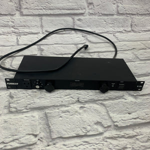 Furman M 8DX Power Conditioner