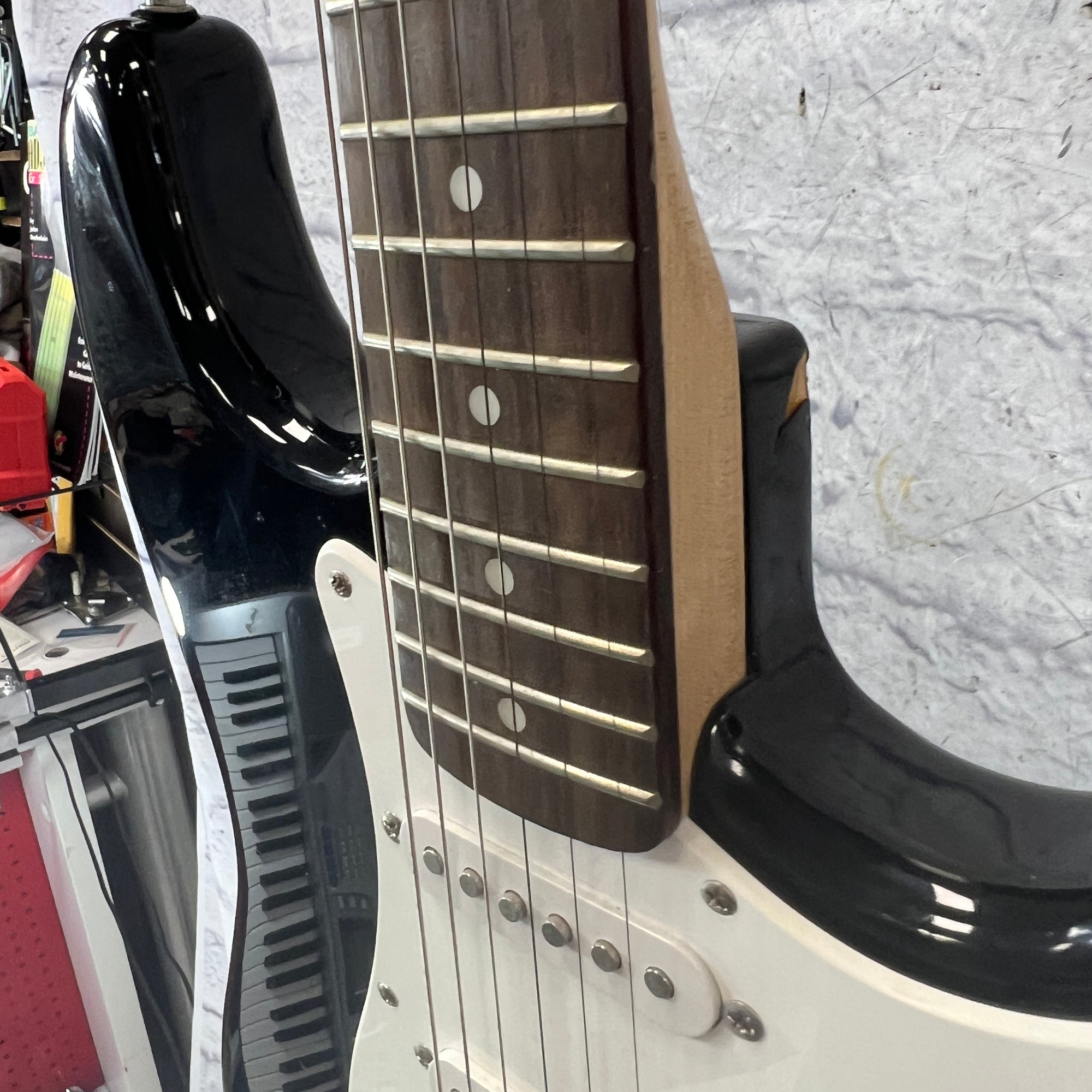 Squier by Fender strat ＜Affinity＞ フォロー割り Lot - A Fender 