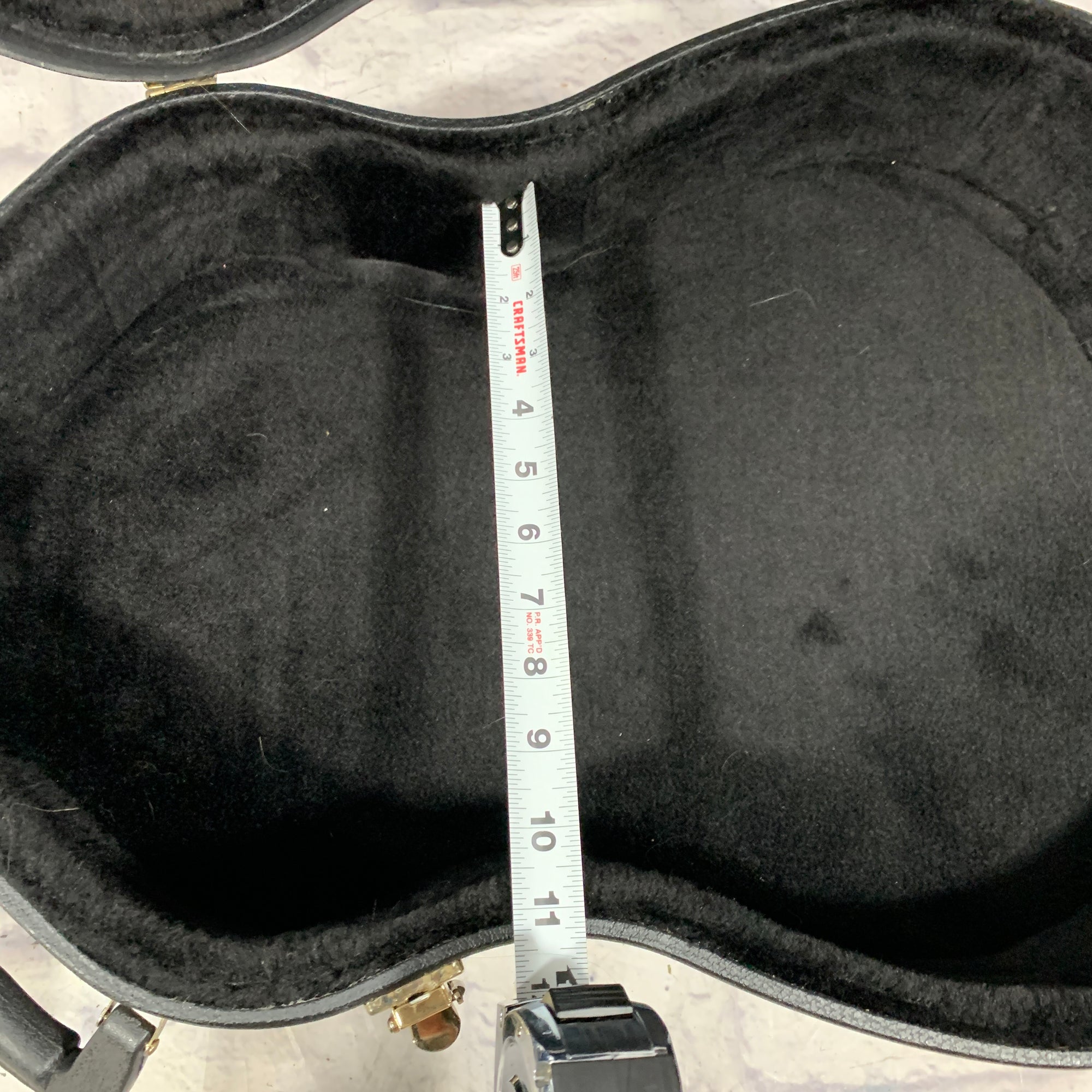 Unknown Acoustic Guitar Hard Case