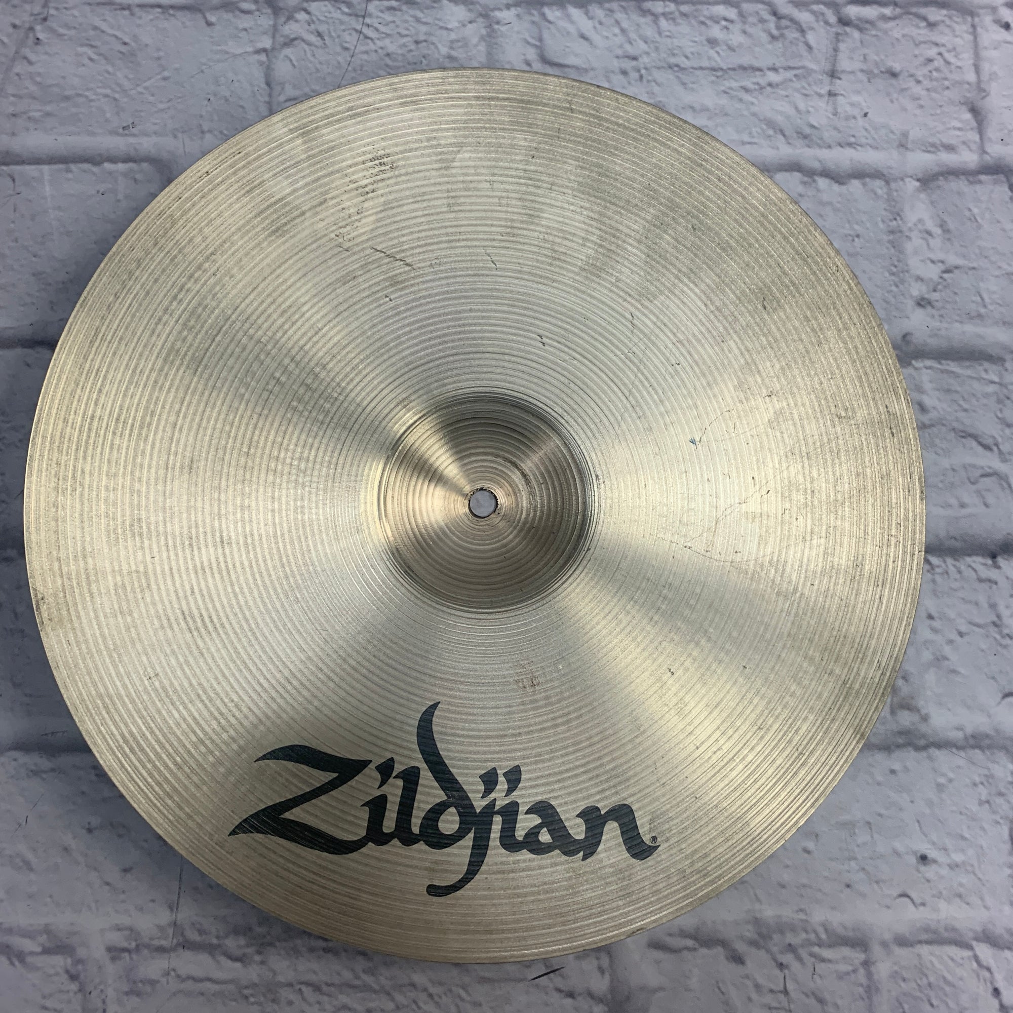 Zildjian Avedis Medium Thin Crash Cymbal