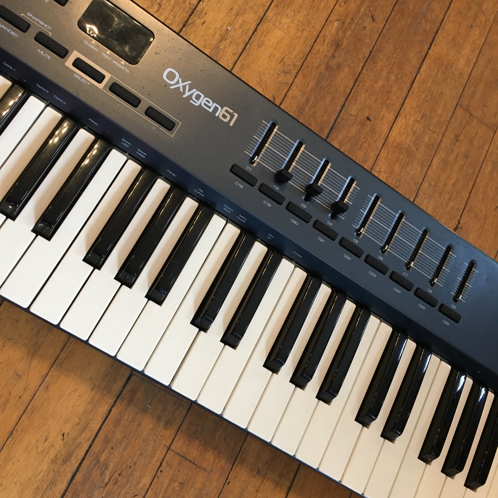 M-Audio Oxygen 61 Midi Controller