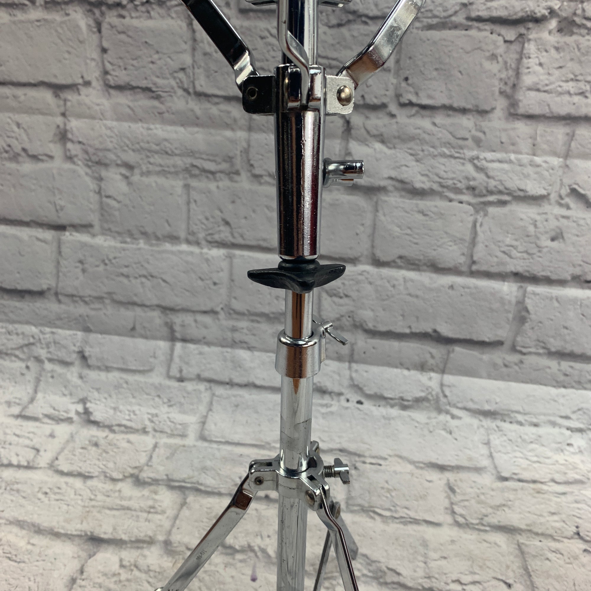Unknown Vintage Snare Stand