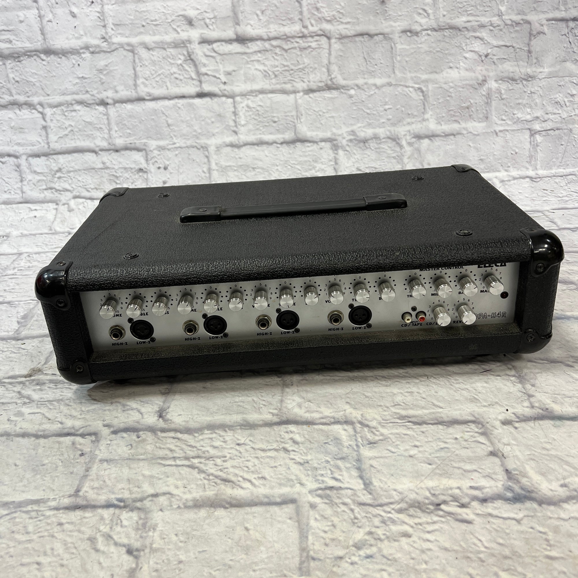 Eleca DPA-H4R Powered Mixer