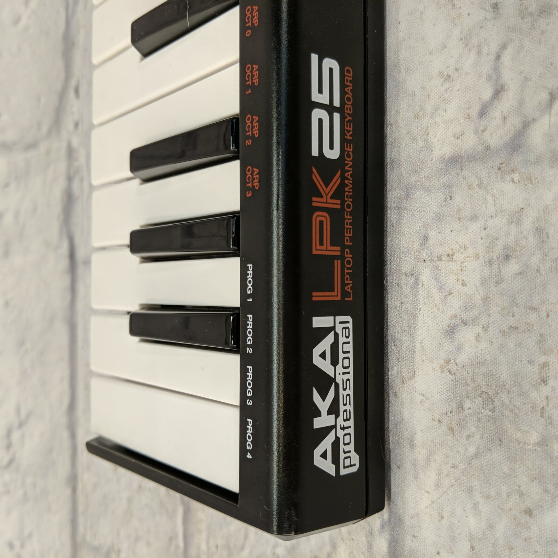 Akai LPK25 Mini USB Keyboard Midi Controller