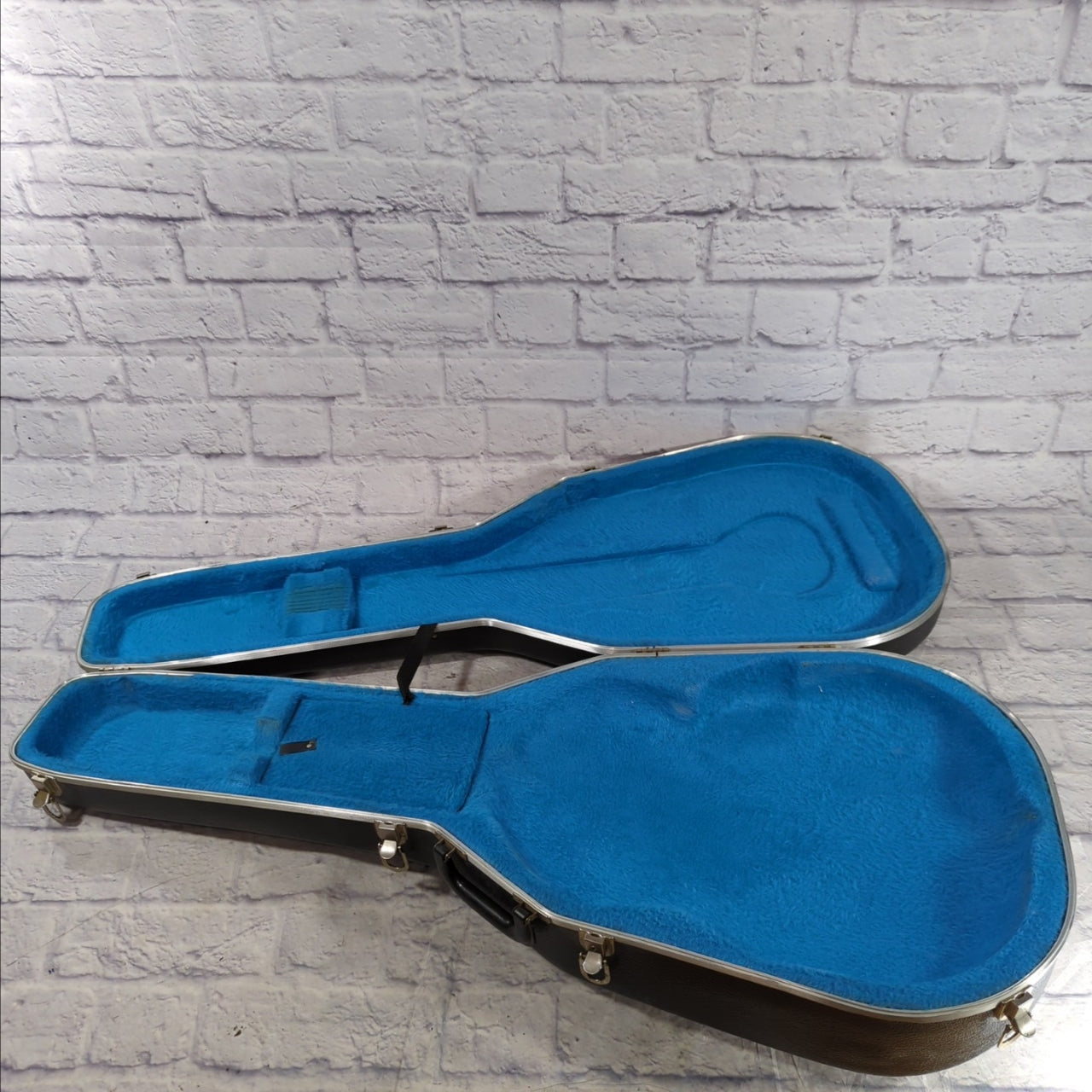 Ovation Kaman USA TB01 Thunderbolt Acoustic w/ Case