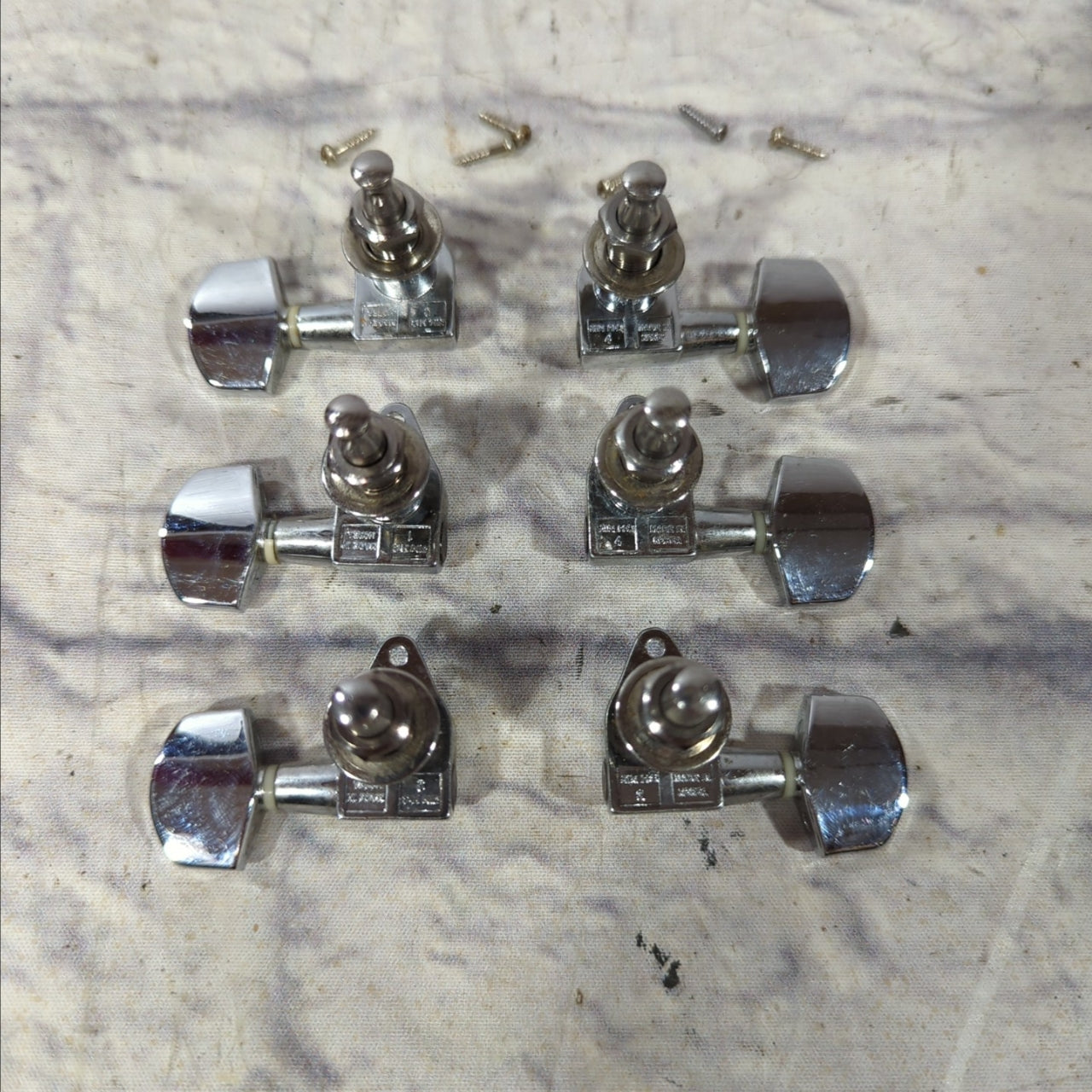 Ovation Set of 6 Chrome Tuners