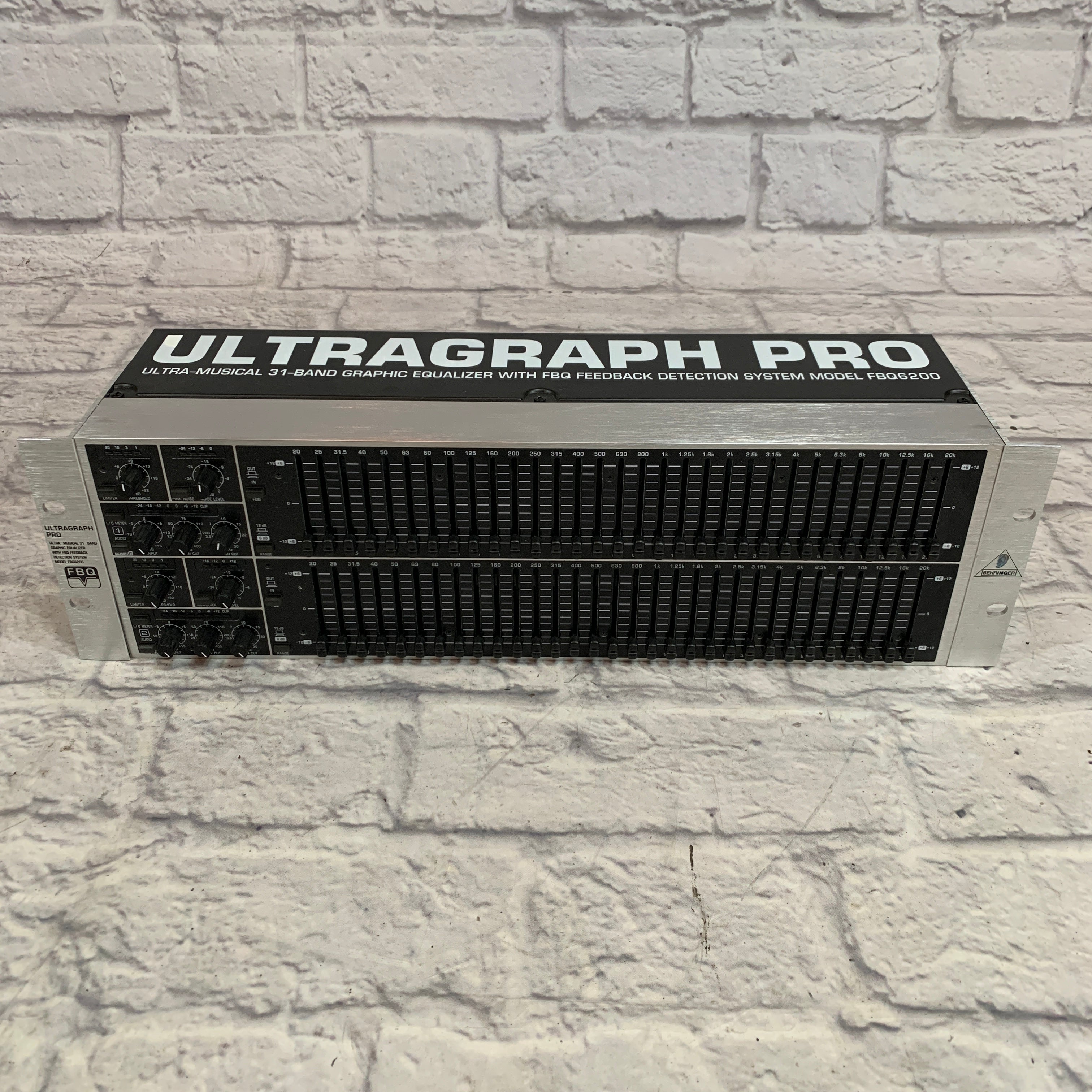 Behringer Ultragraph Pro FBQ6200 31-Band Stereo Graphic EQ