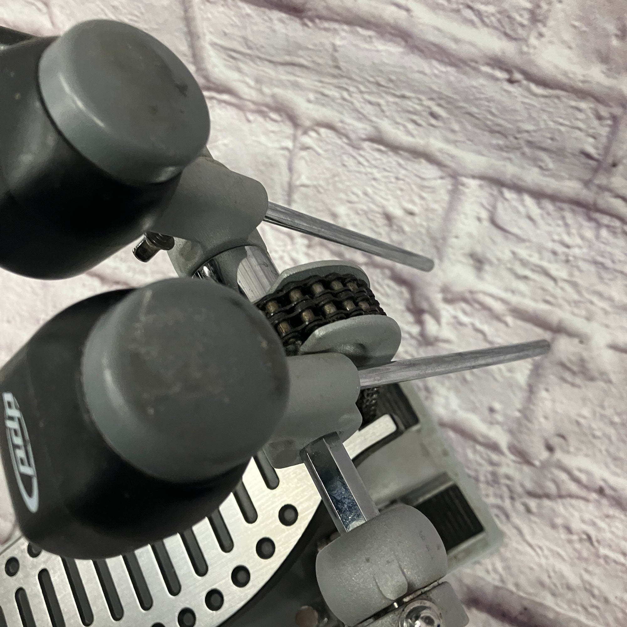 PDP Pacific Drums & Percussion PDDP502 Double Kick Pedal with Dual Chain Drive