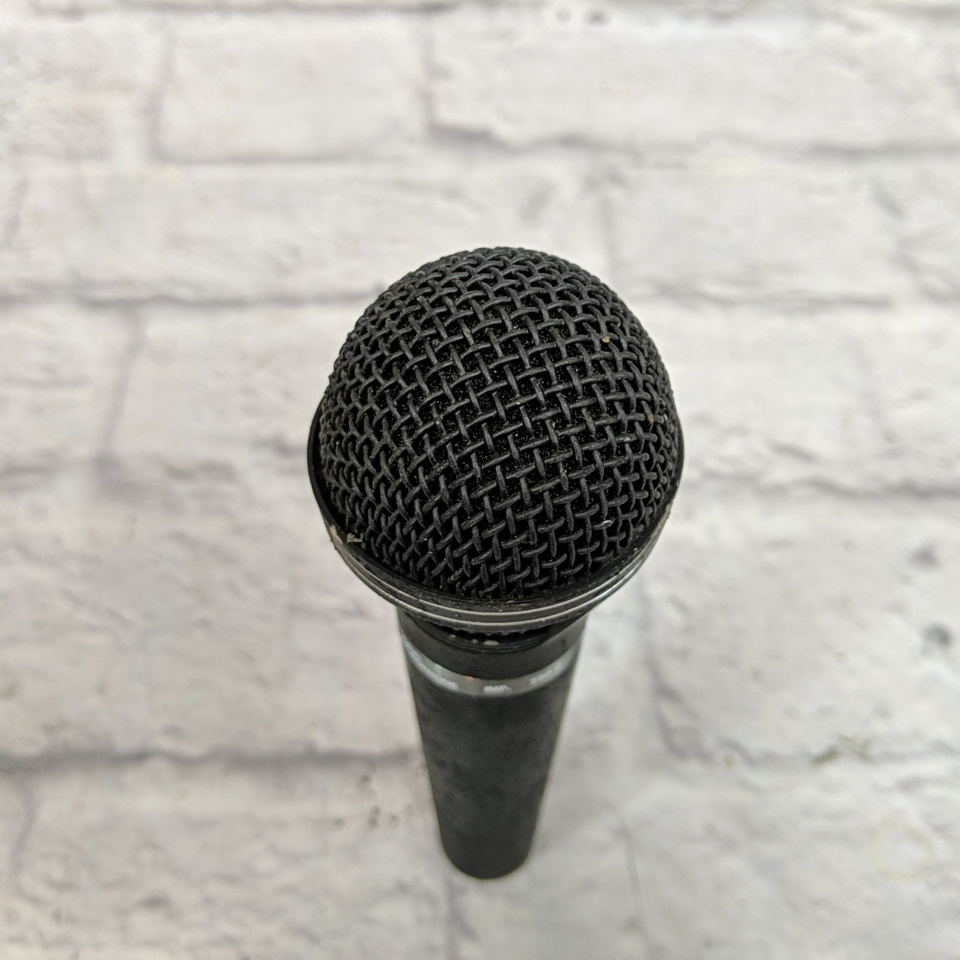 Audio 2000's APM160ND APM-160ND Uni-directional Dynamic Microphone