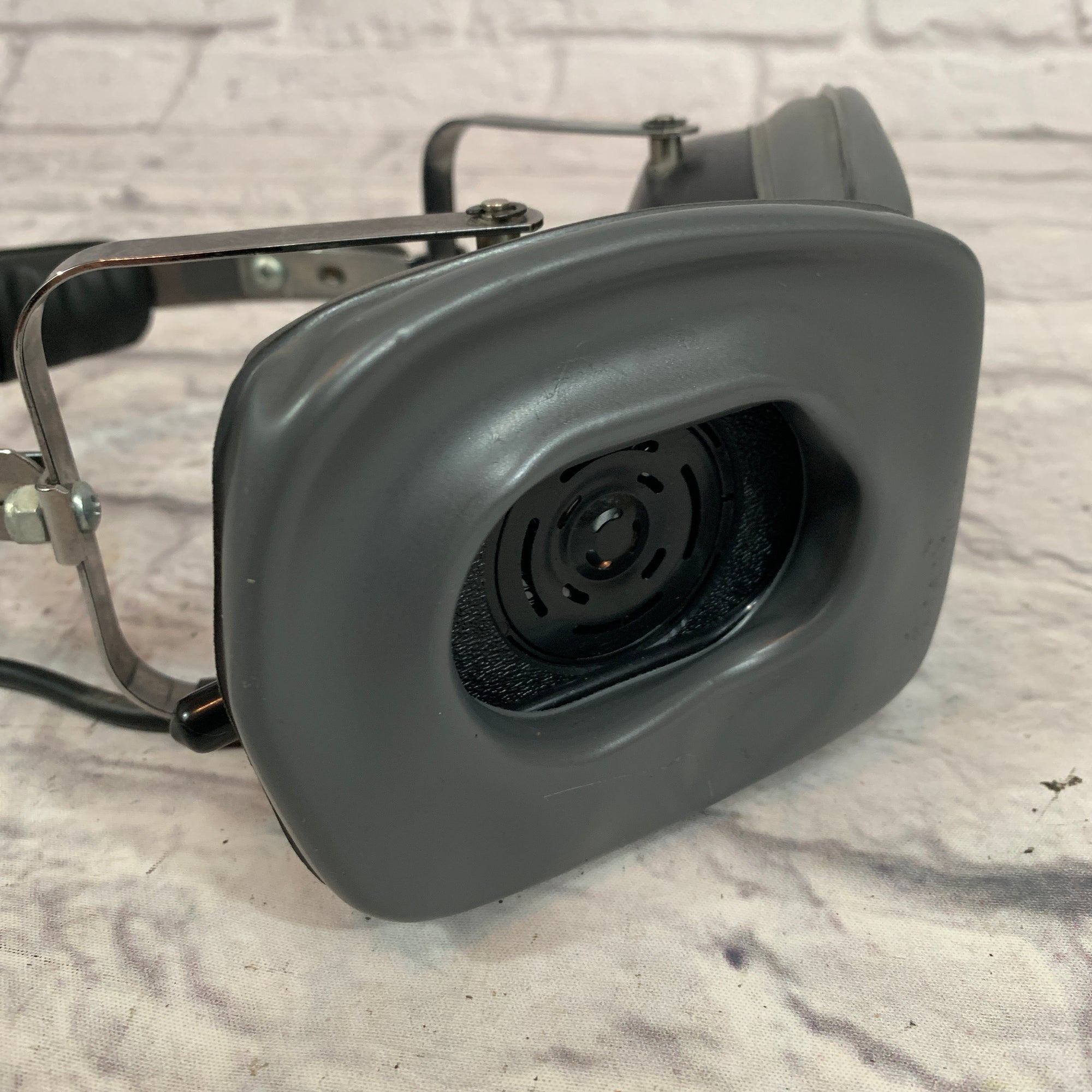 Metrophone Studio-Kans Headphones