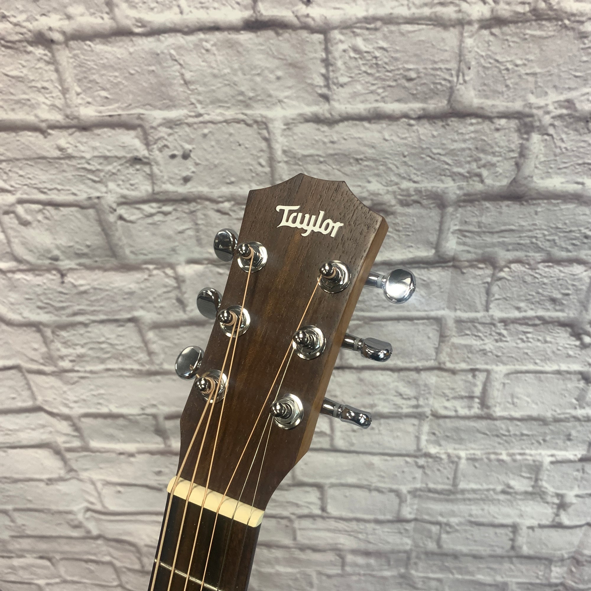 Taylor BTe- Koa Baby Taylor Acoustic Guitar