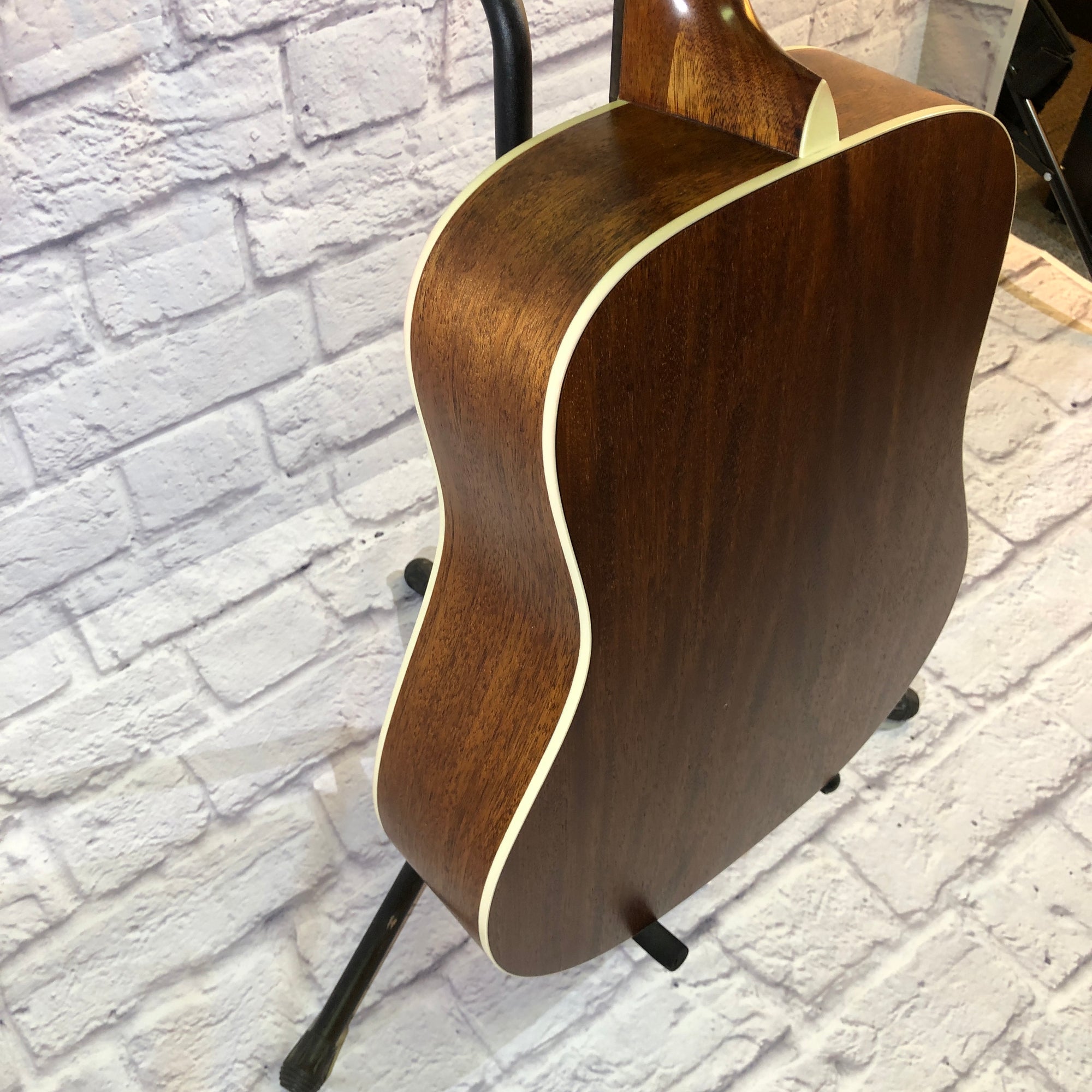 Laguna LD2 O/P Acoustic Guitar