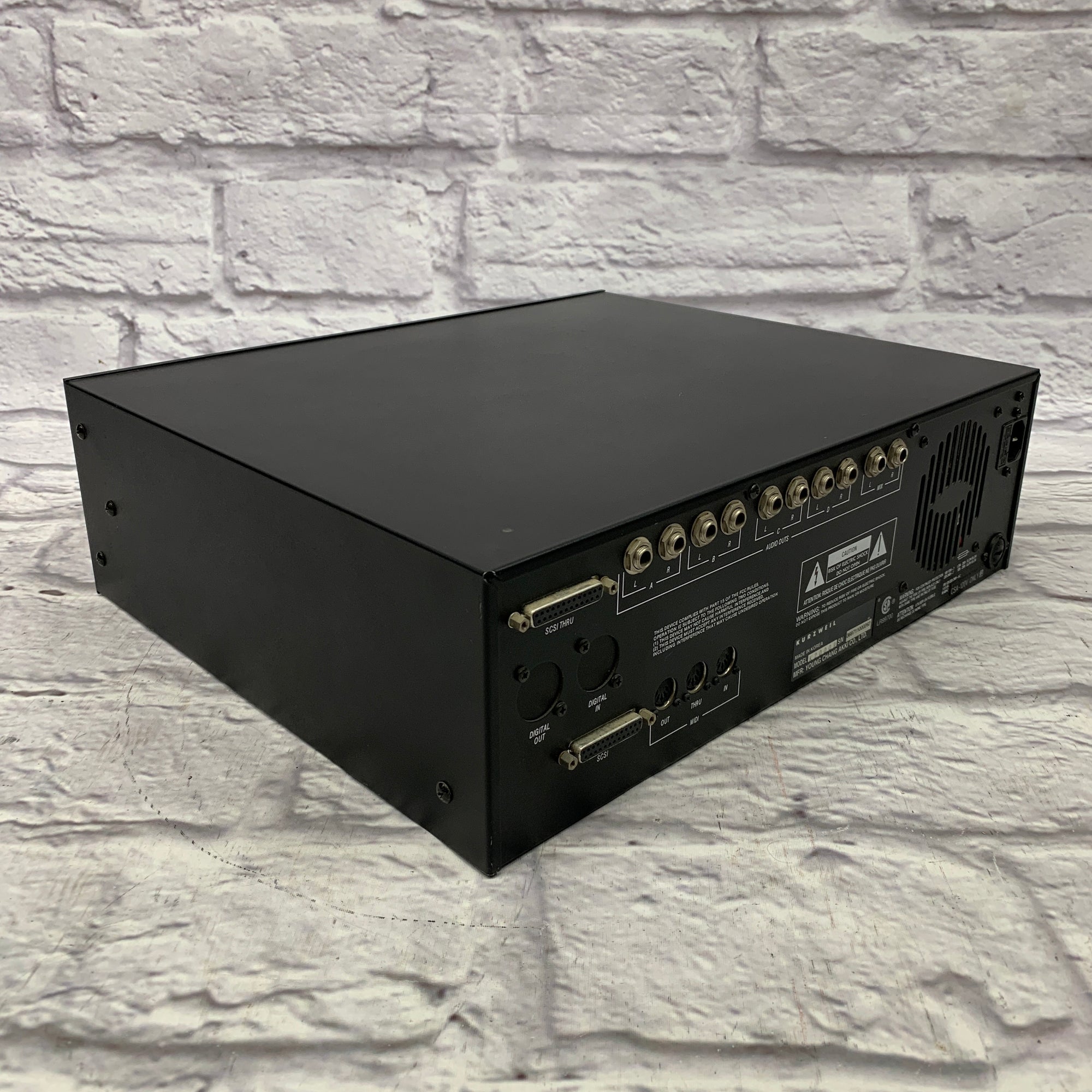 Kurzweil K2000R Rackmount Digital Workstation Sound Module