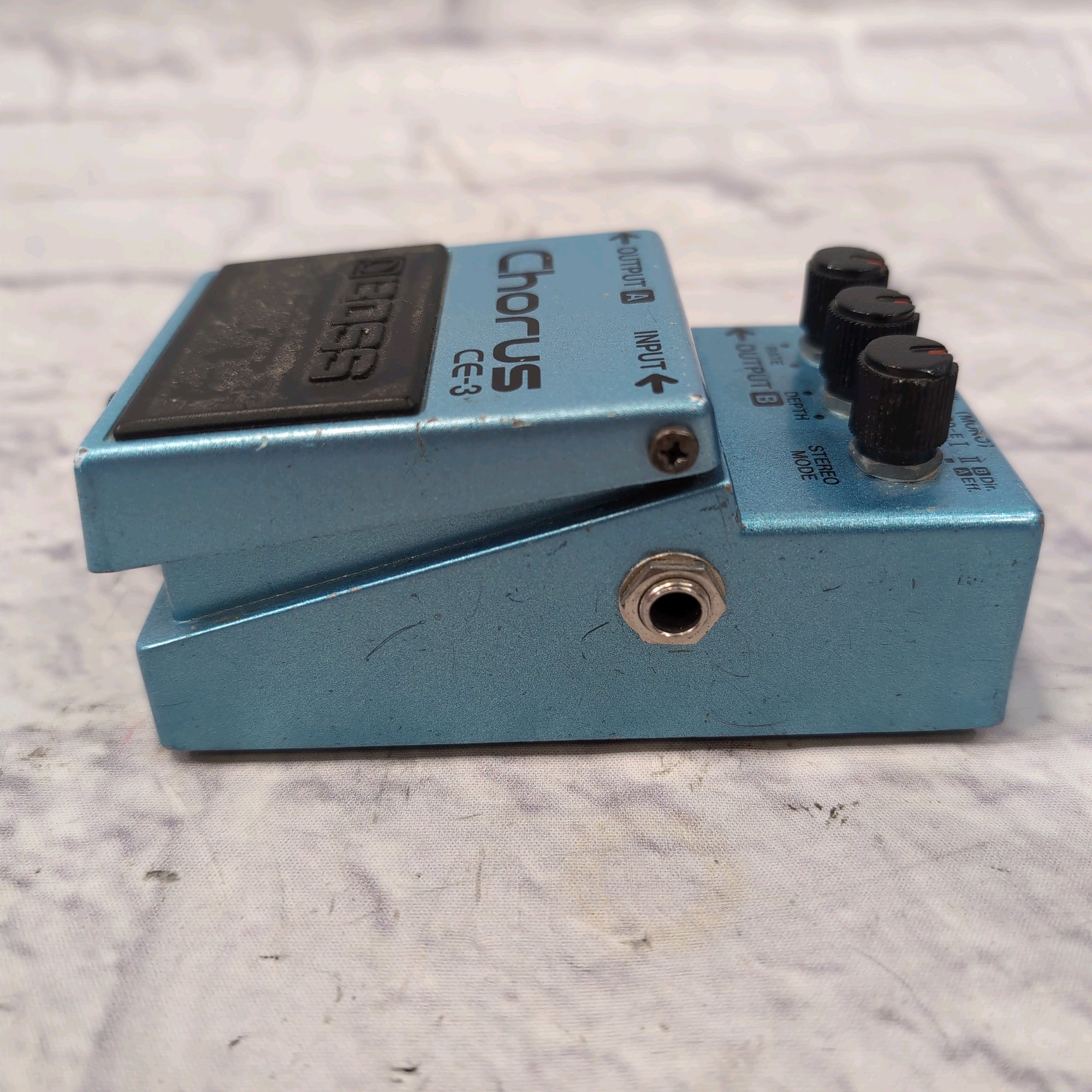 1982 Boss CE-3 Chorus Guitar Effect Pedal - MIJ - Black