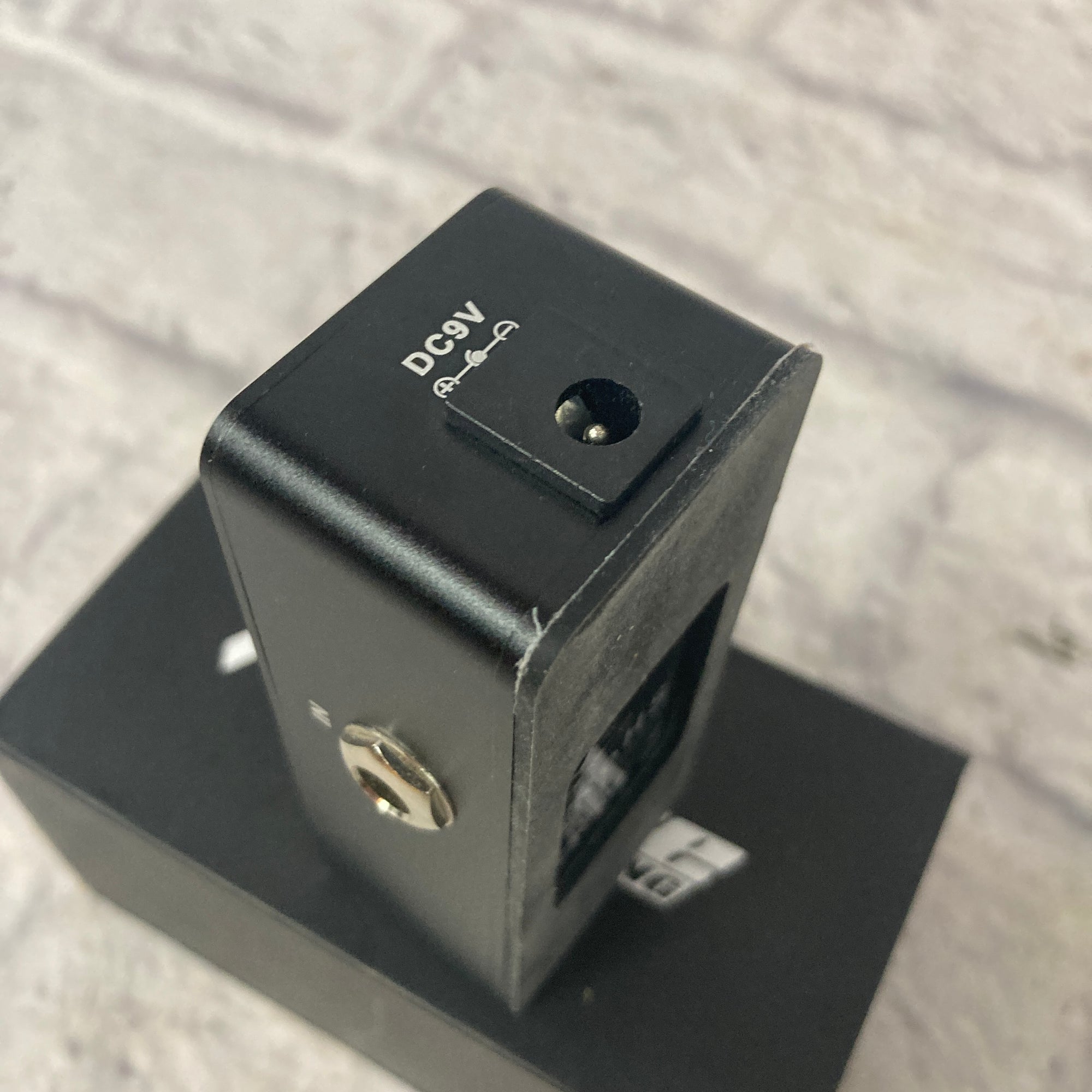 Tom Sline AT-07 Tuner Pedal