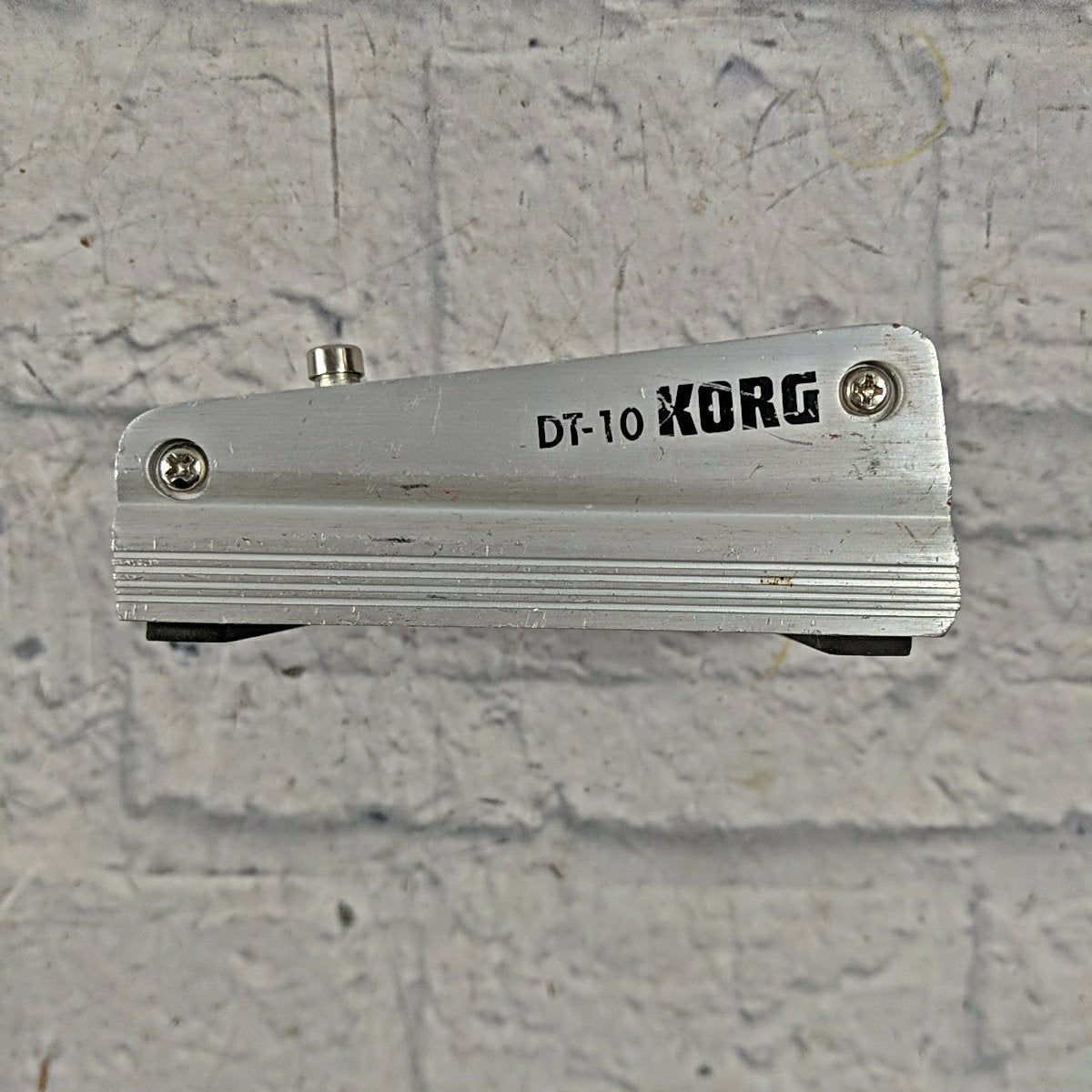 Korg DT-10 Digital Chromatic Tuner Pedal