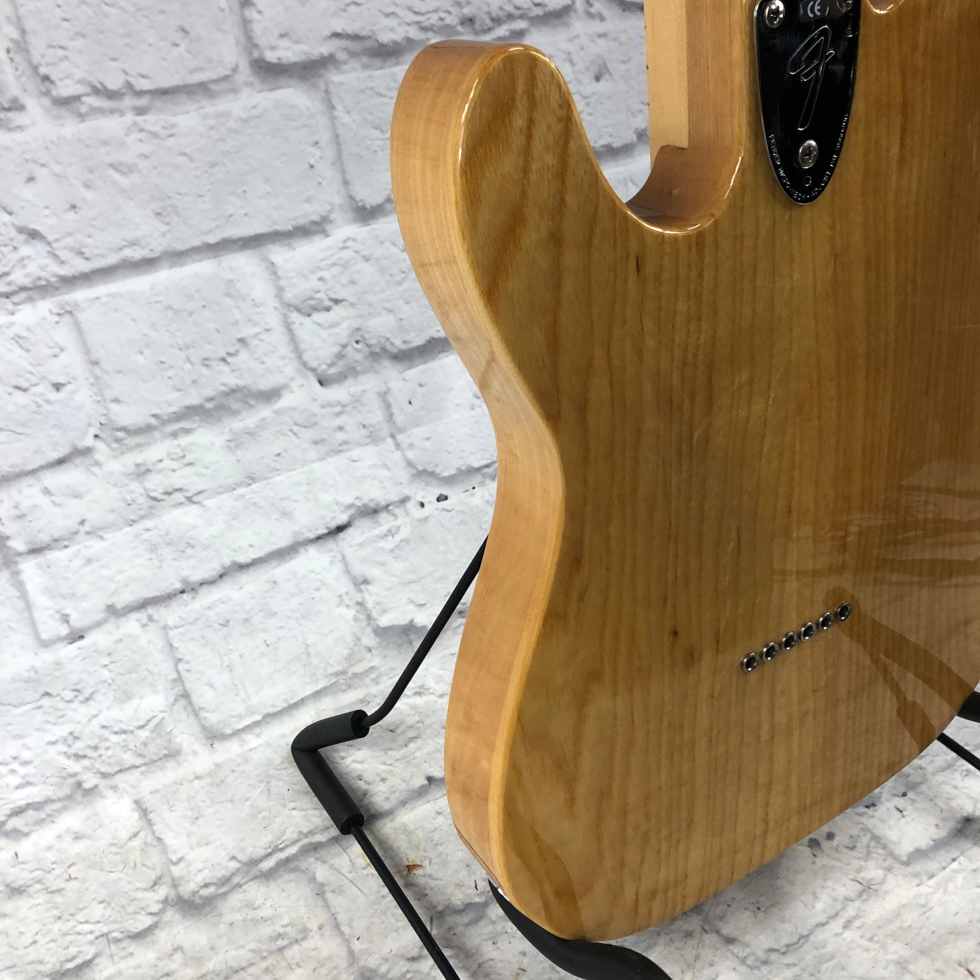 Fender Vintera 72 Thinline Telecaster Natural Finish