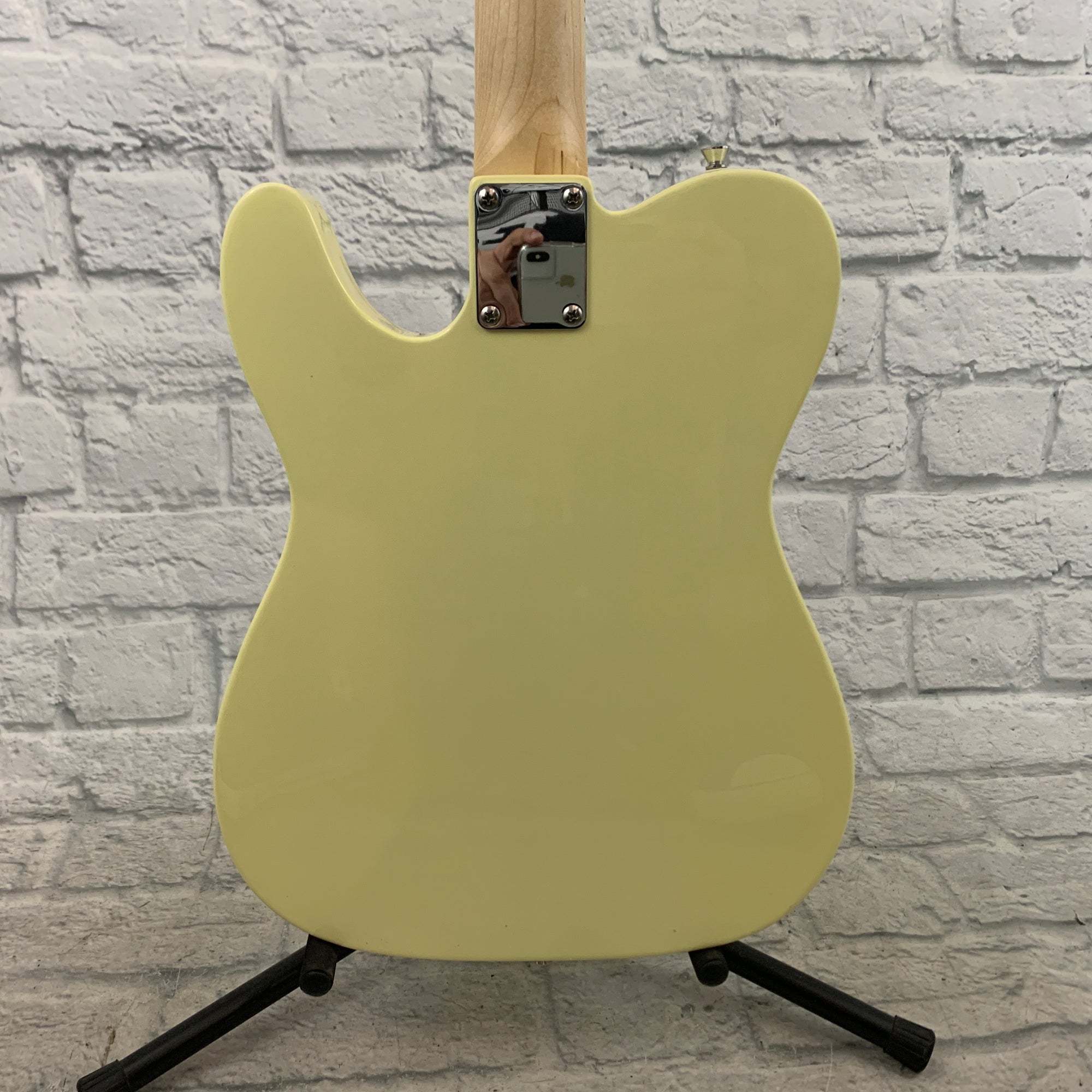 Nashville Guitar Works 125 Single Cutaway - Ivory, Maple Fretboard