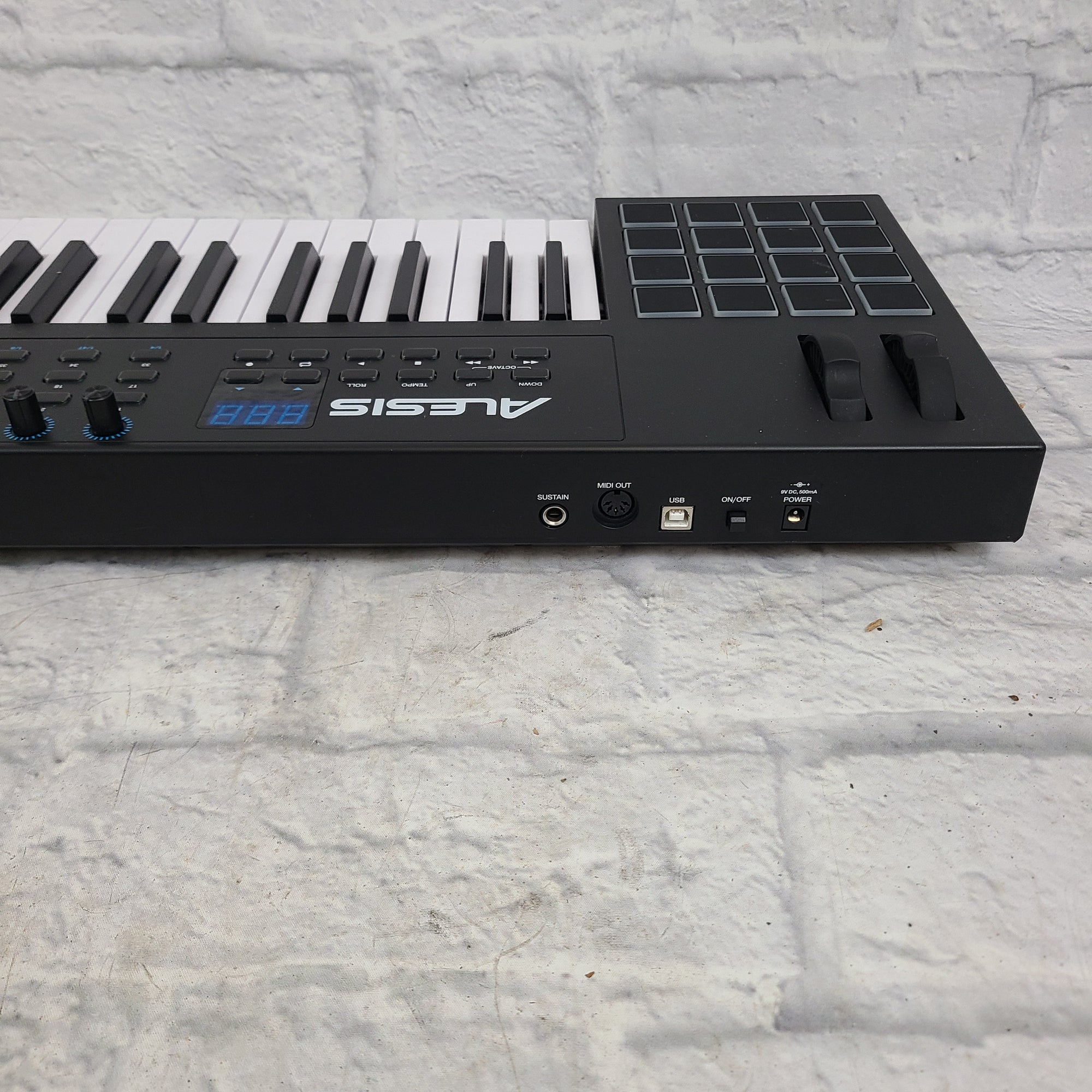 Alesis VI61 61 Midi Controller