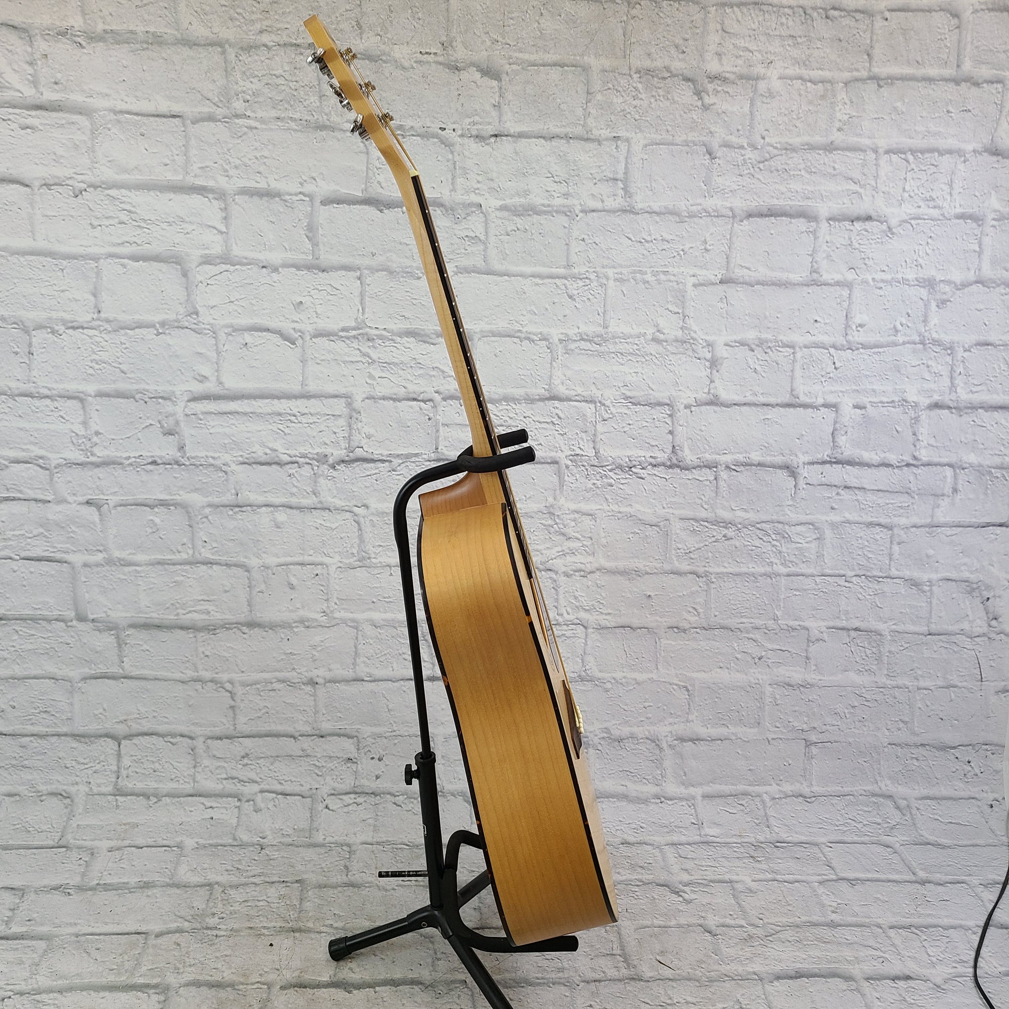 Hohner HW 640 NFT Acoustic Guitar