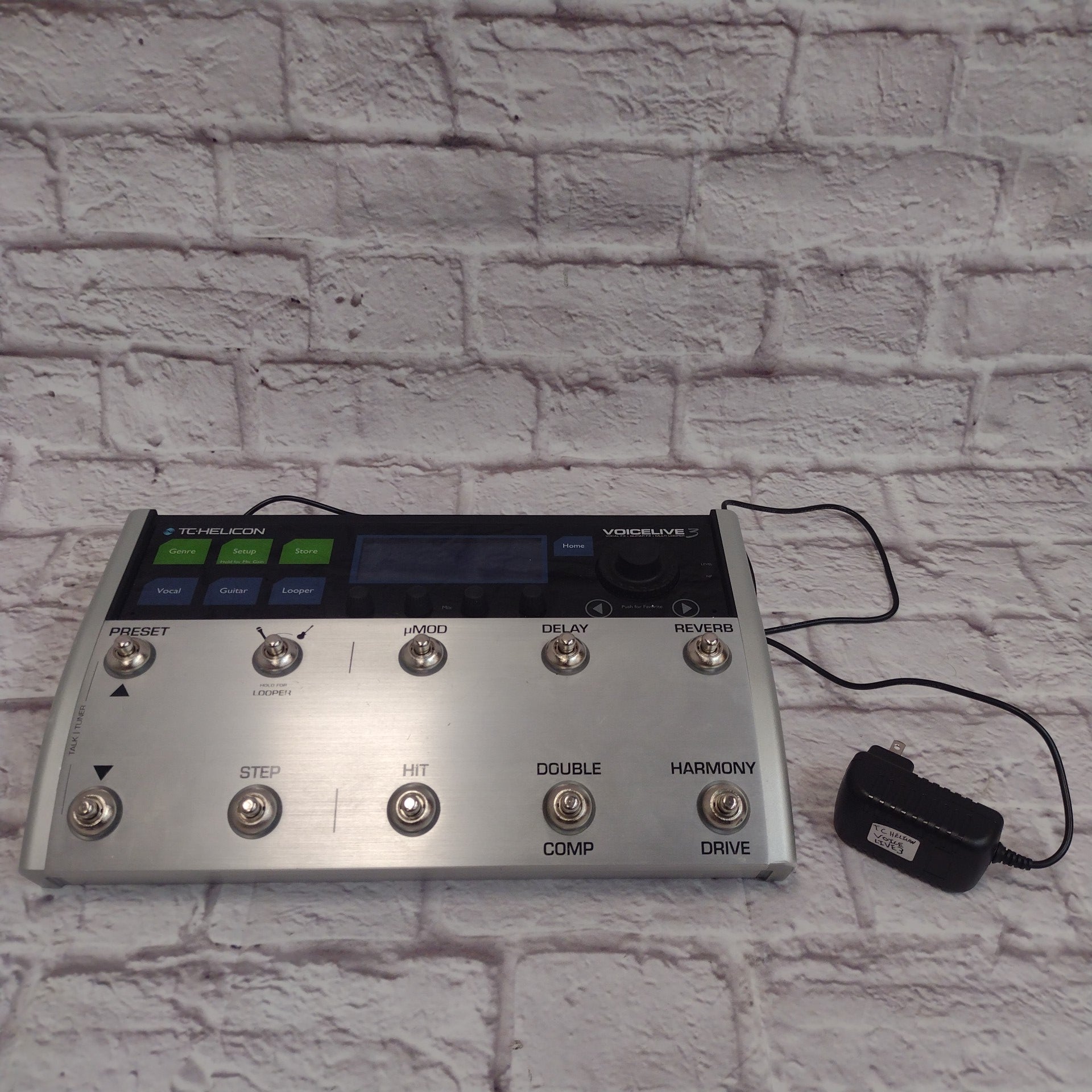 TC Helicon VoiceLive 3 Multi Effect Unit