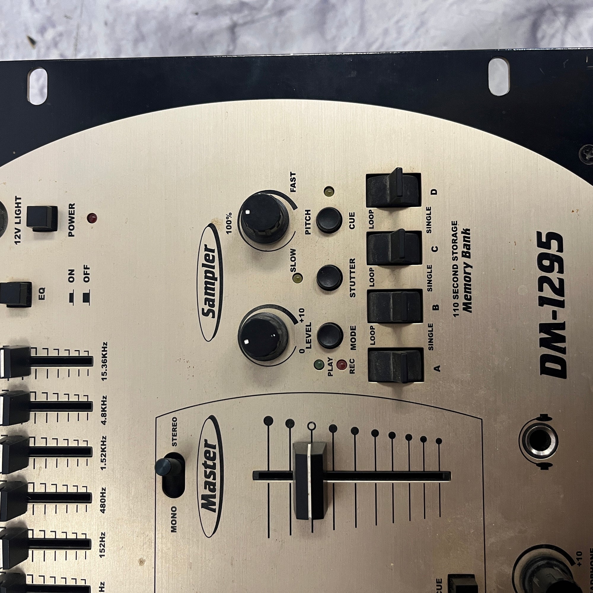 Numark DM 1295 Mixer