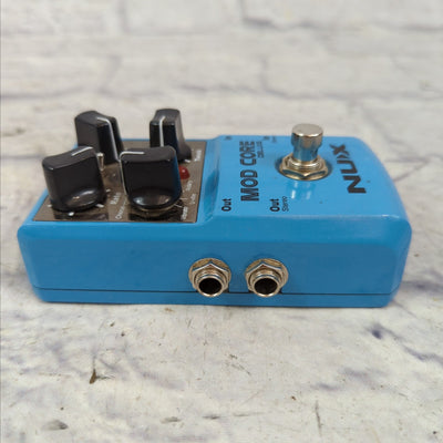 NuX Mod Core Deluxe Chorus Vibrato Tremolo Phaser Rotary Pedal