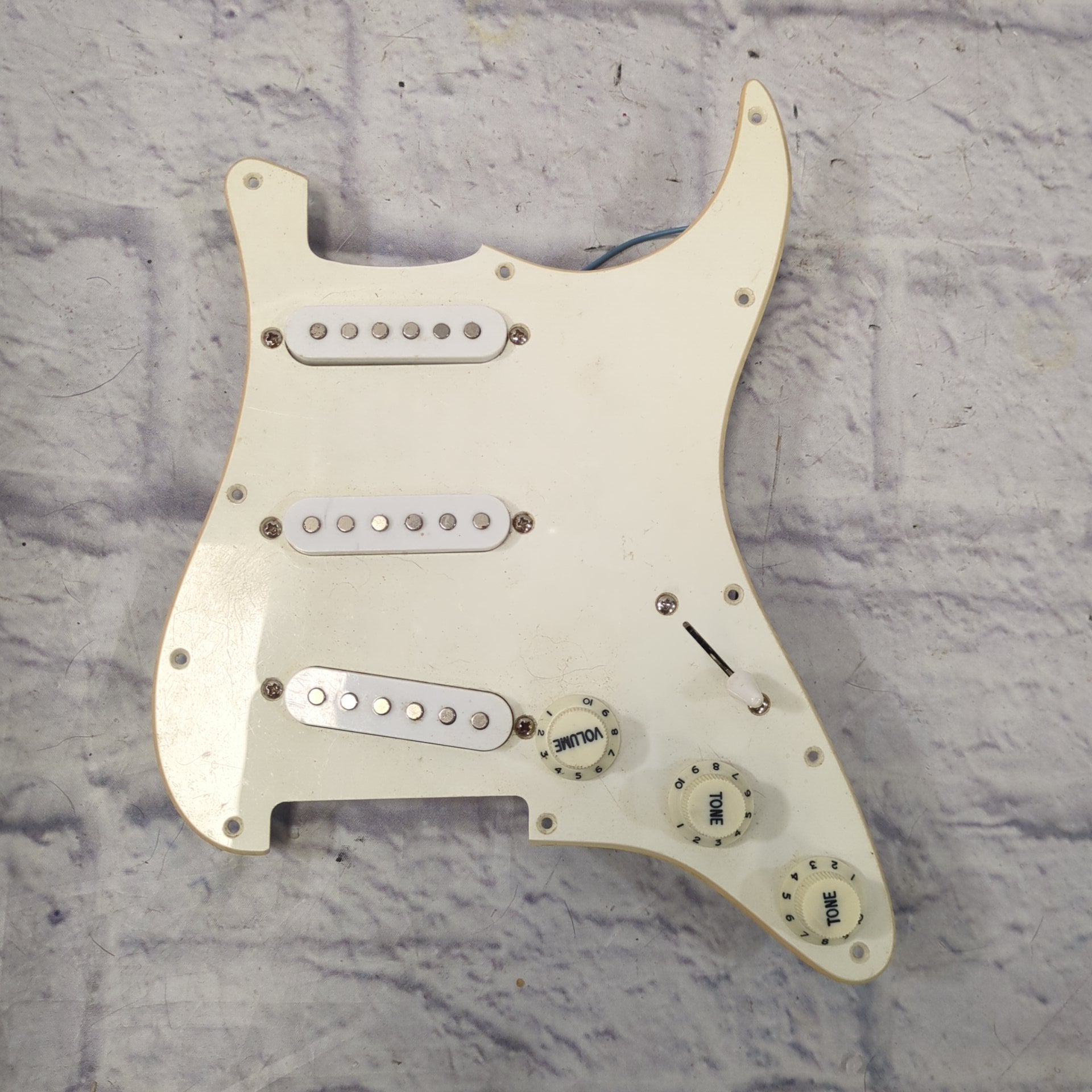 Unknown Strat Loaded Pickguard