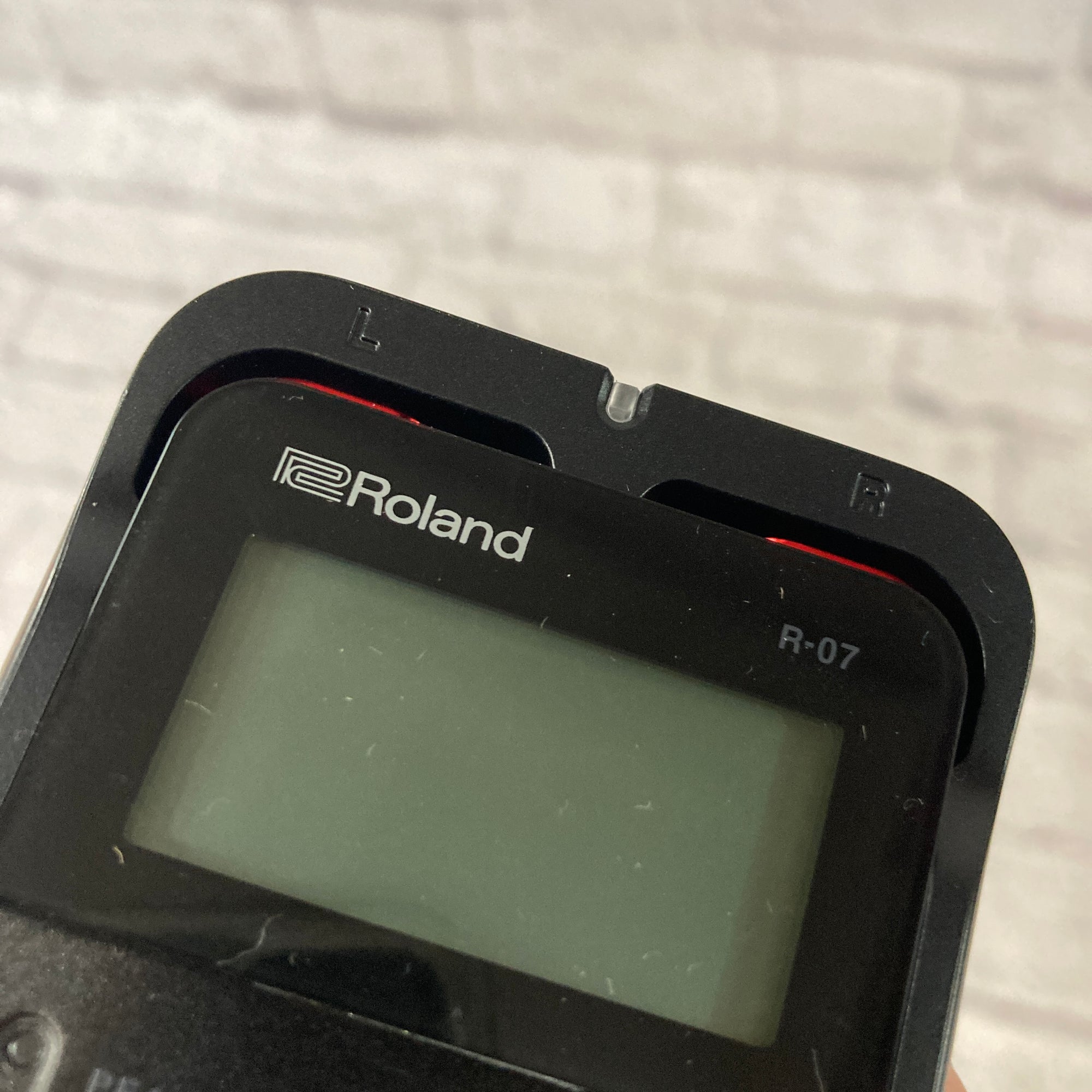 Roland R-07 Portable Digital Recorder
