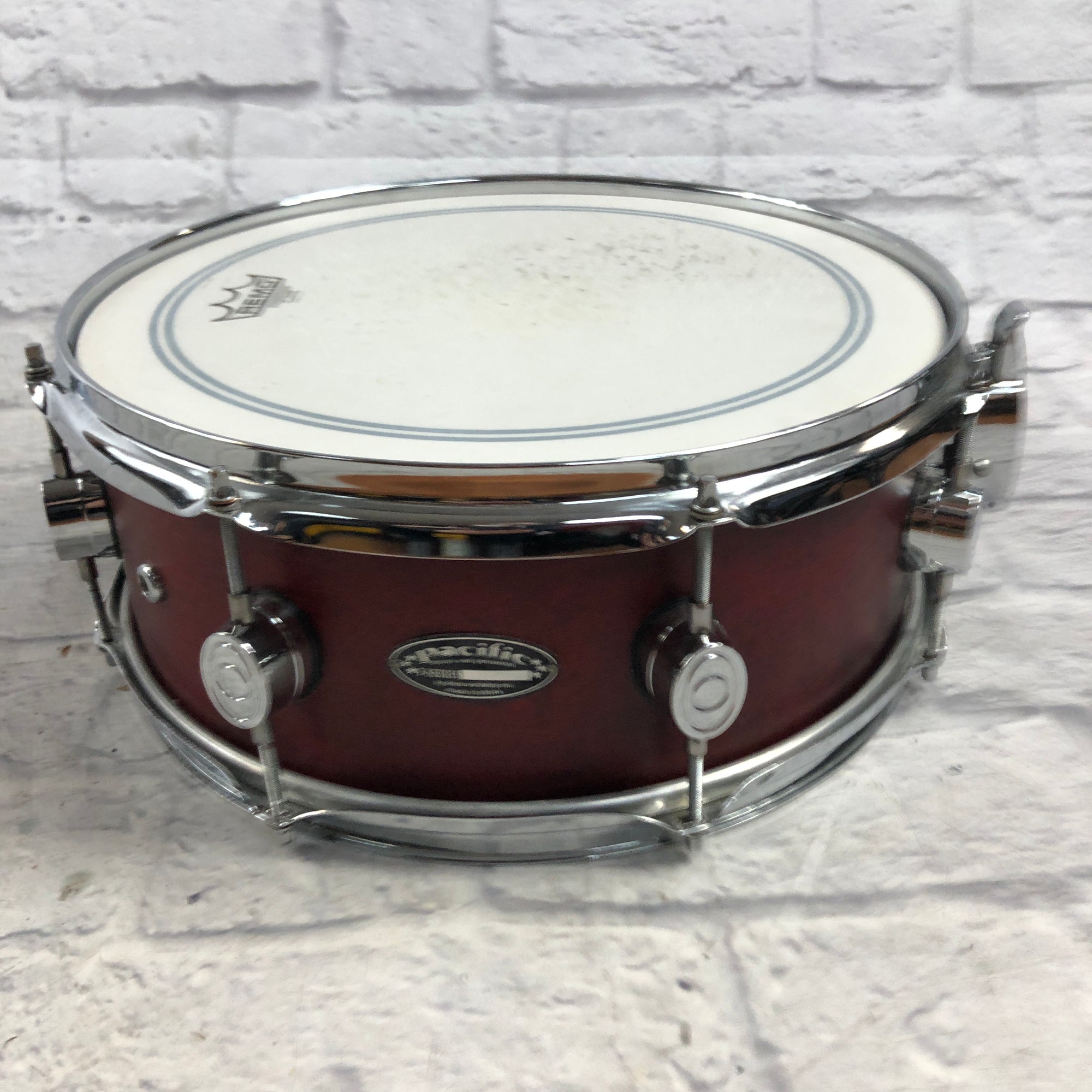 Pacific F-Series 14 x 5 Cherry Stain Snare Drum
