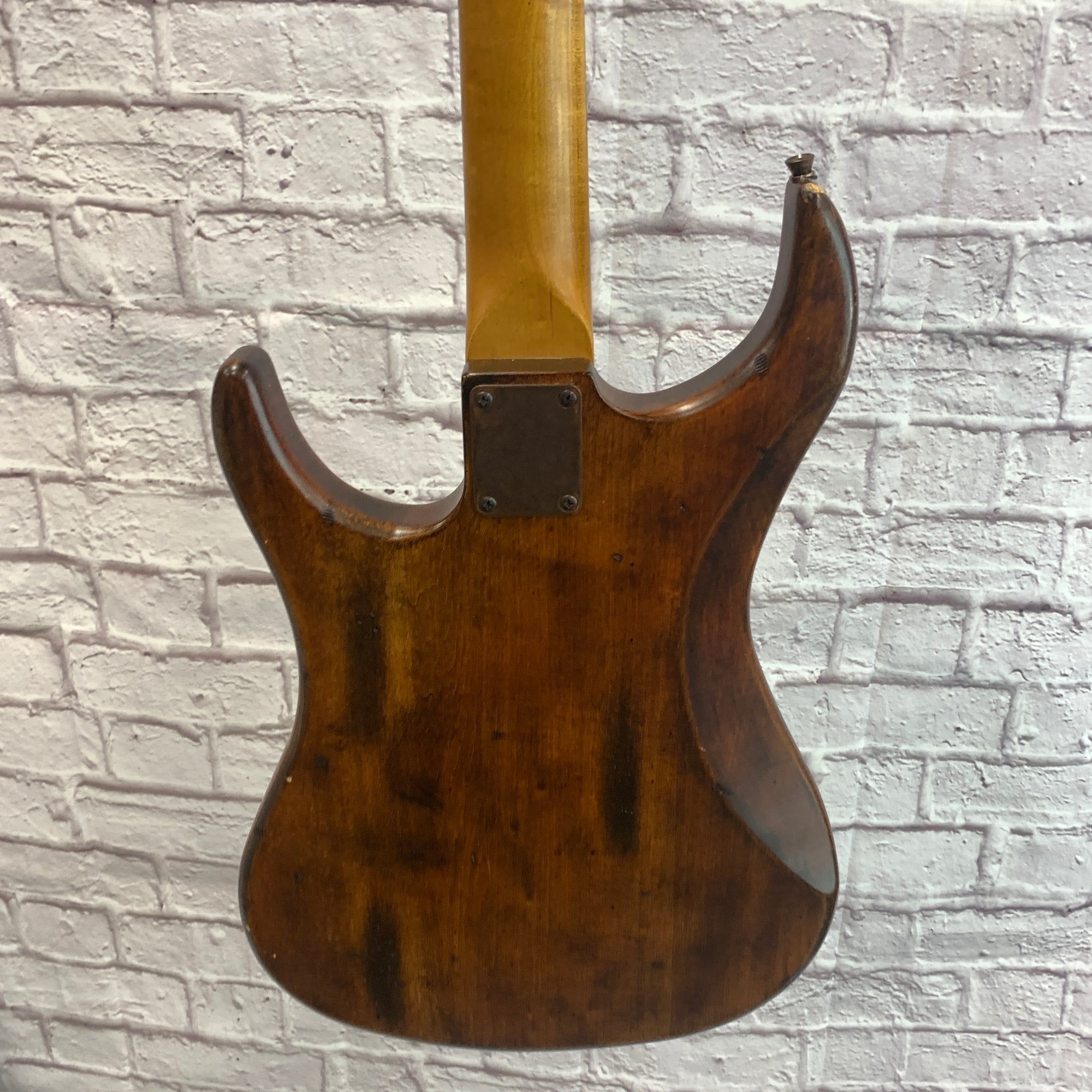 AXL Badwater 4 String P Bass - Evolution Music AXL Badwater 4 String P Bass - Evolution Music